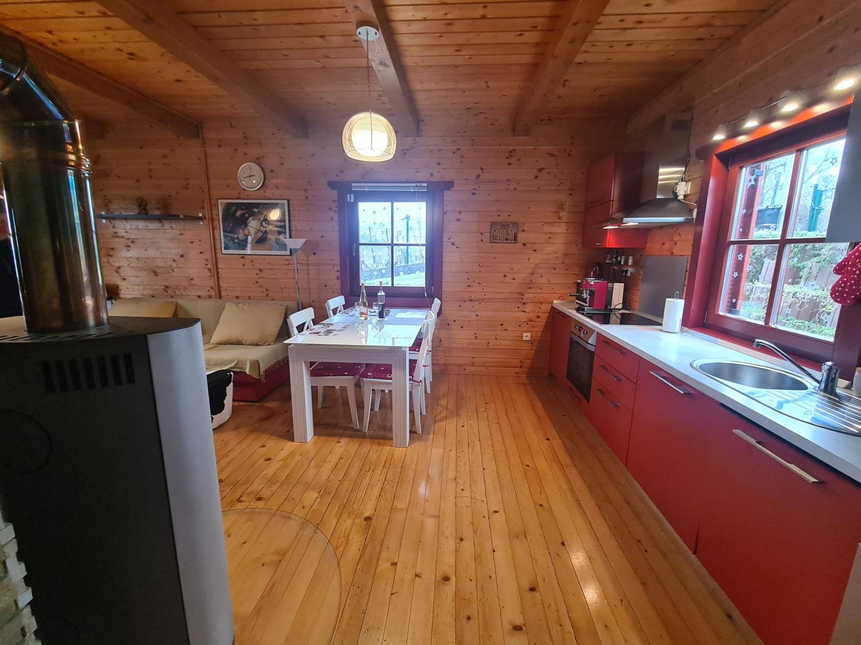 One-Bedroom Apartment - Photo 48