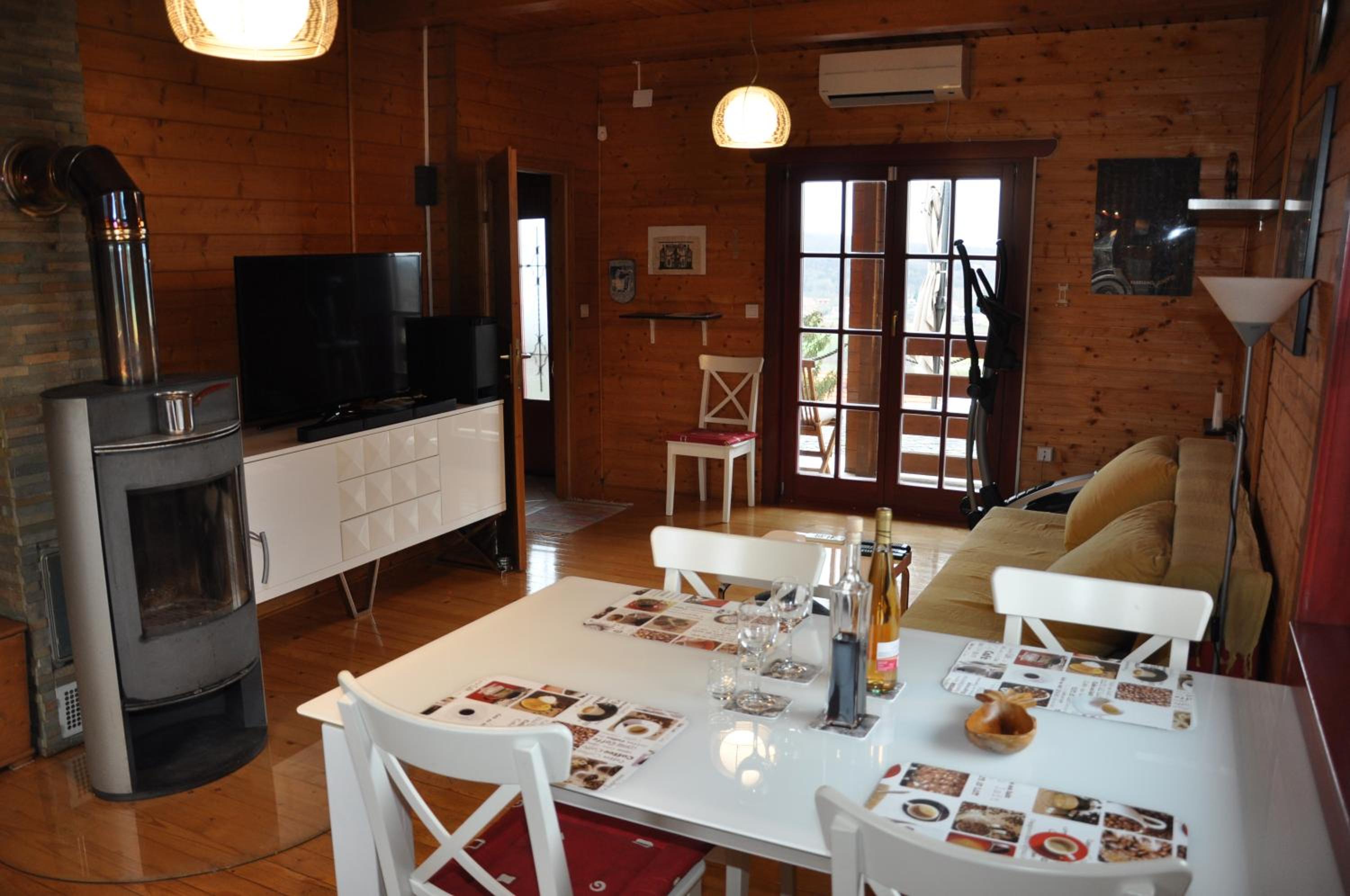 One-Bedroom Apartment - Photo 42