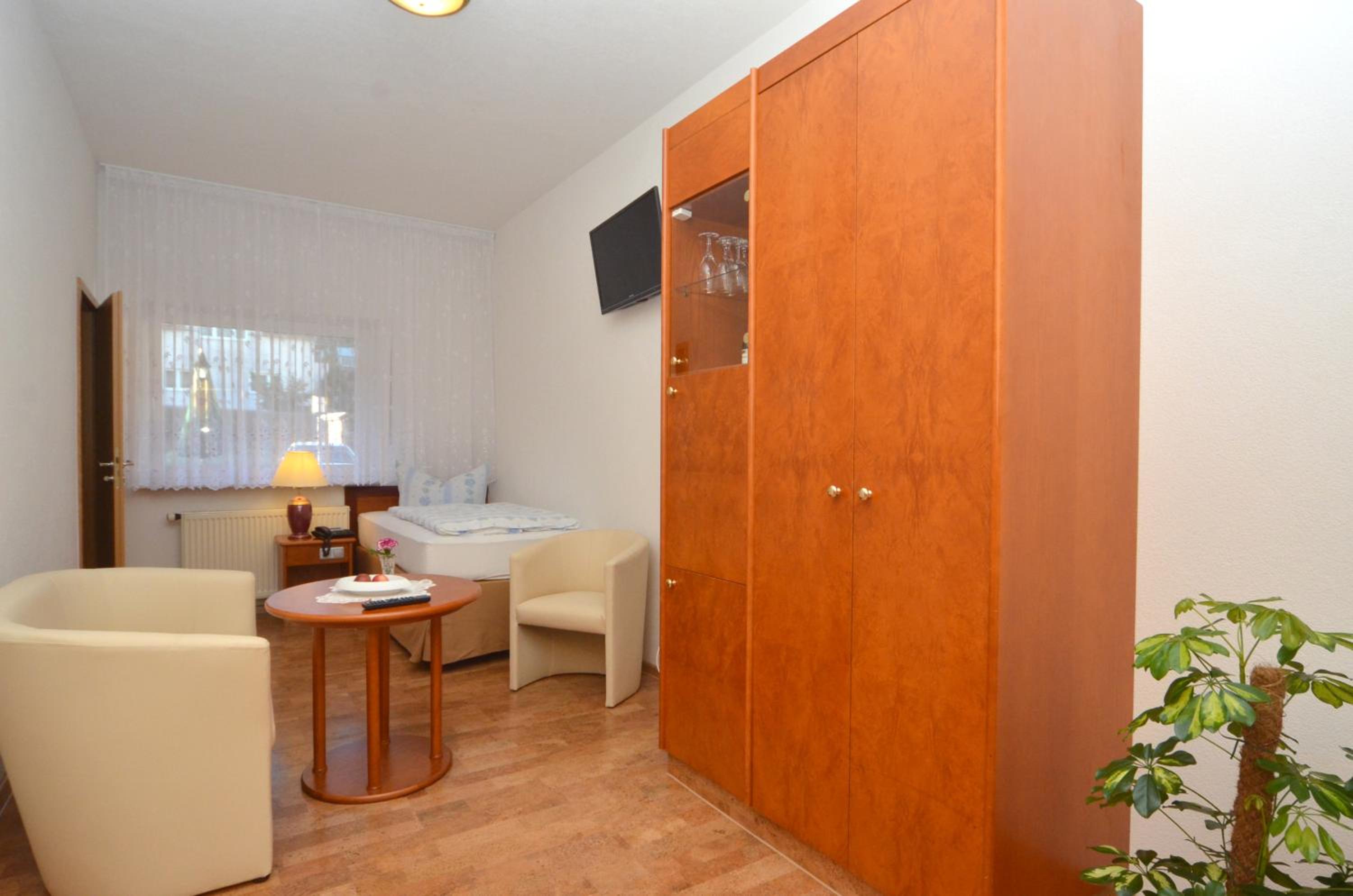 Comfort Single Room with Shower photo 3