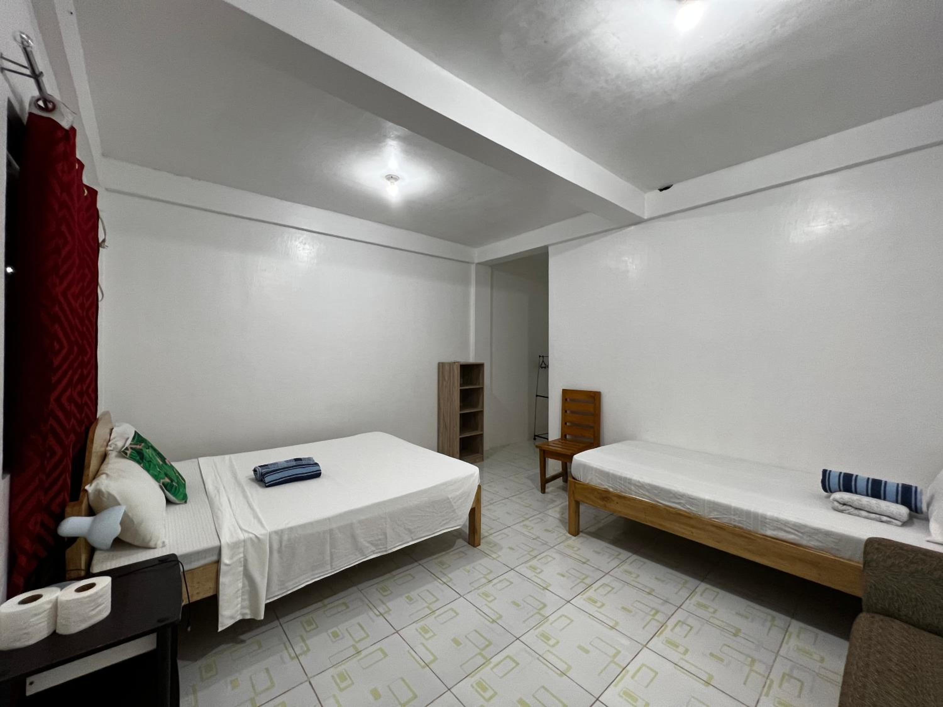 Double Room with Private Bathroom - Photo 5