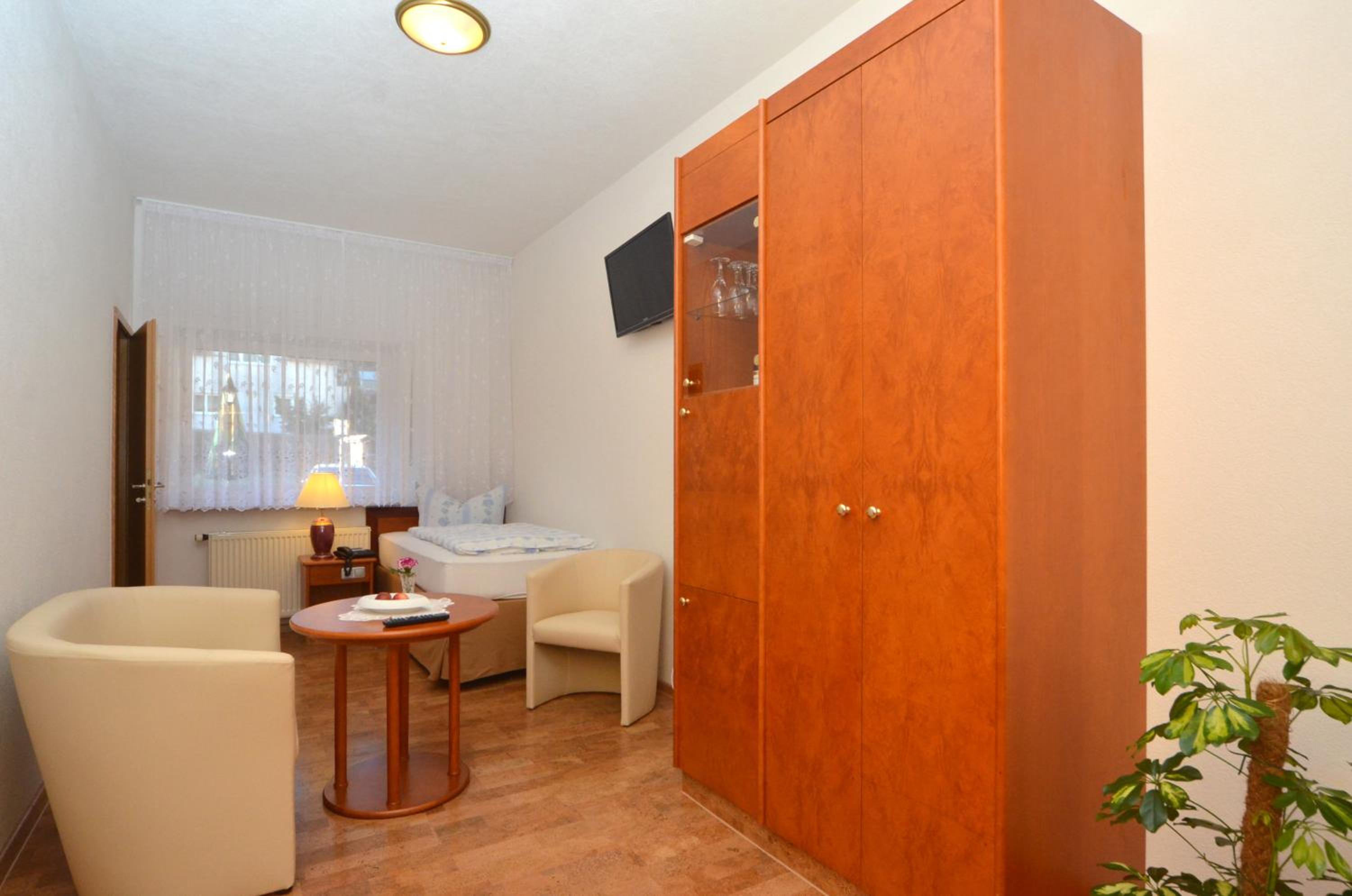 Comfort Single Room with Shower