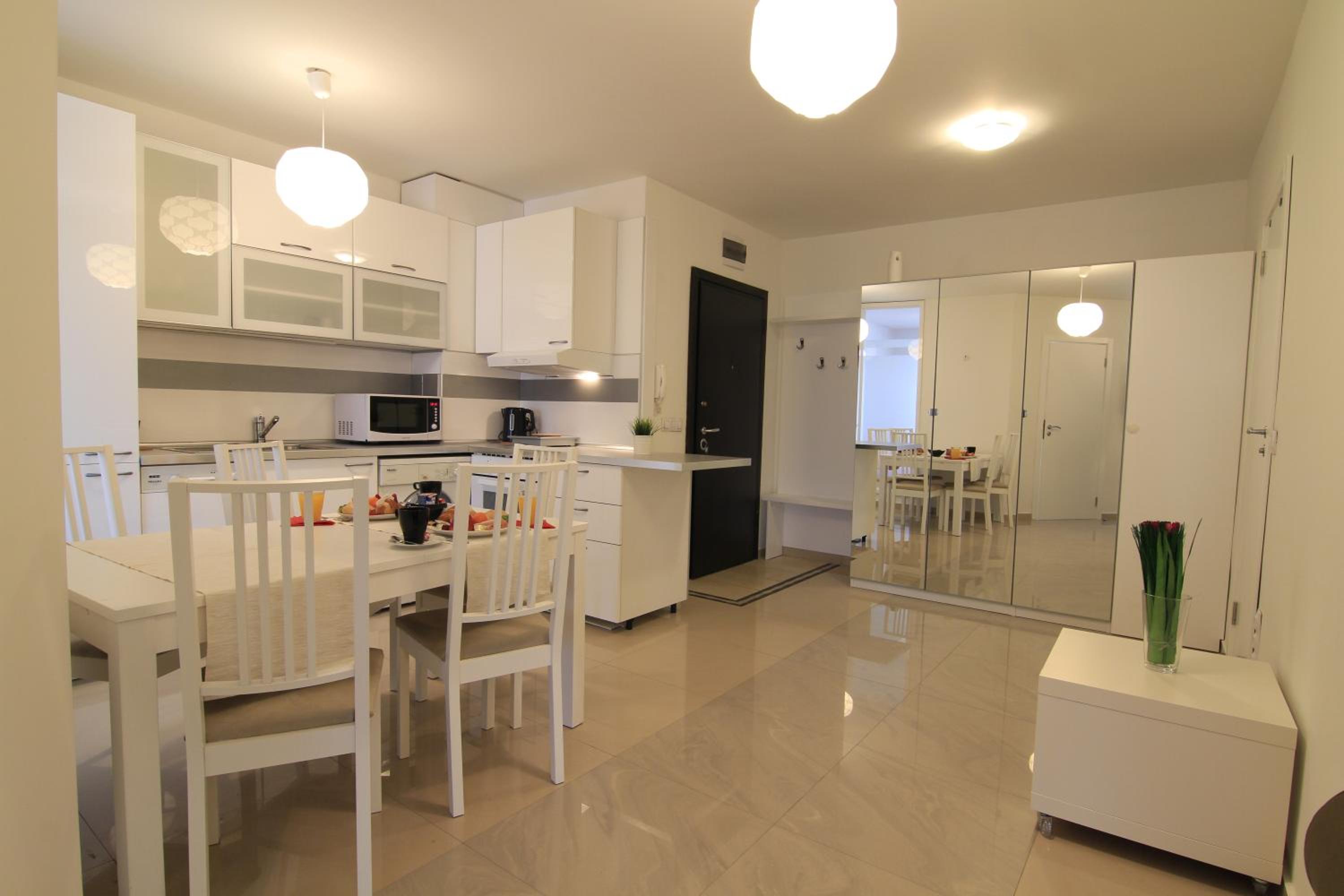 Deluxe One-Bedroom Apartment with Balcony  - Photo 15