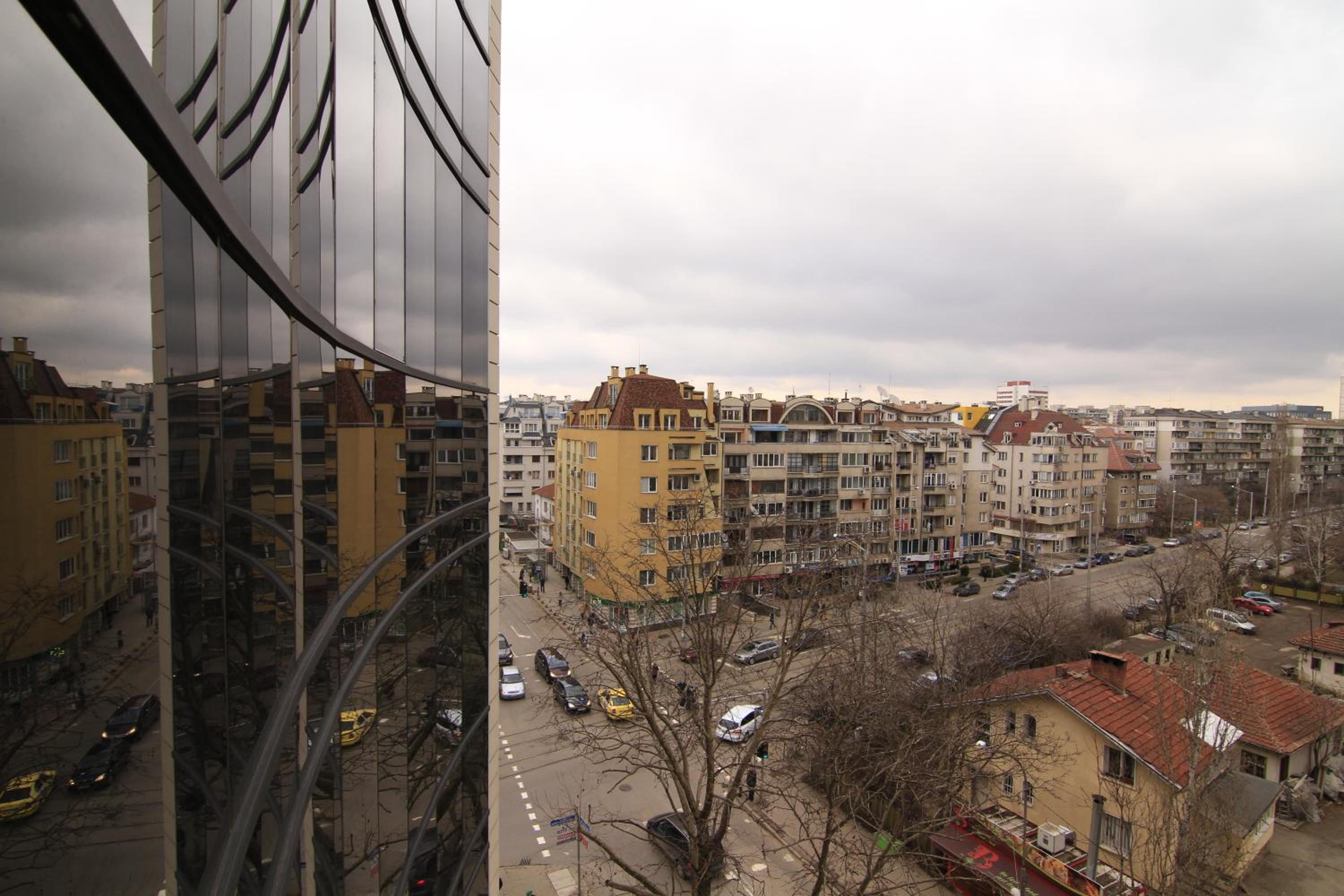 Deluxe One-Bedroom Apartment with Balcony  - Photo 12