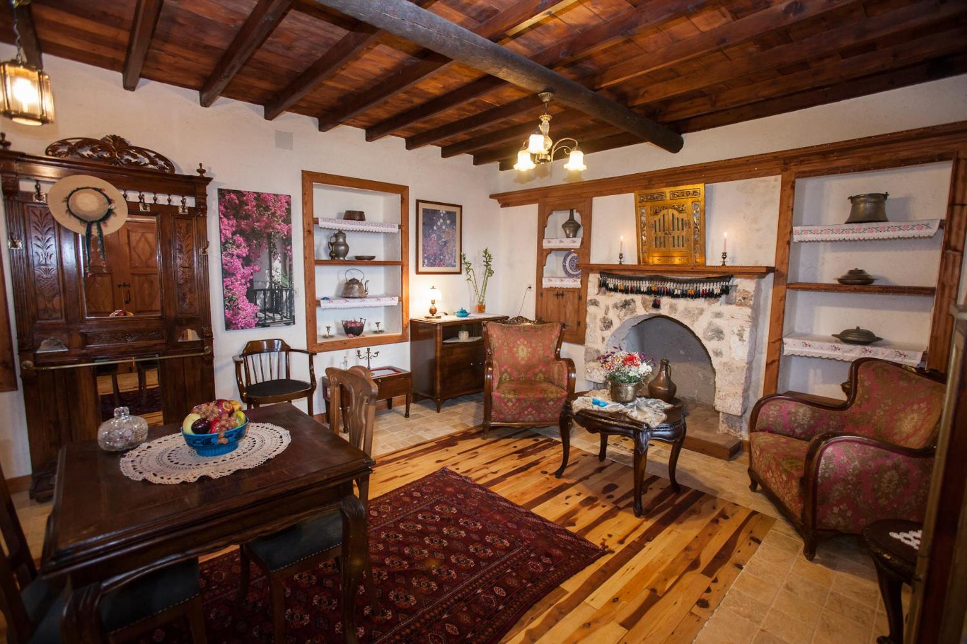 Honeymoon House - Photo 8