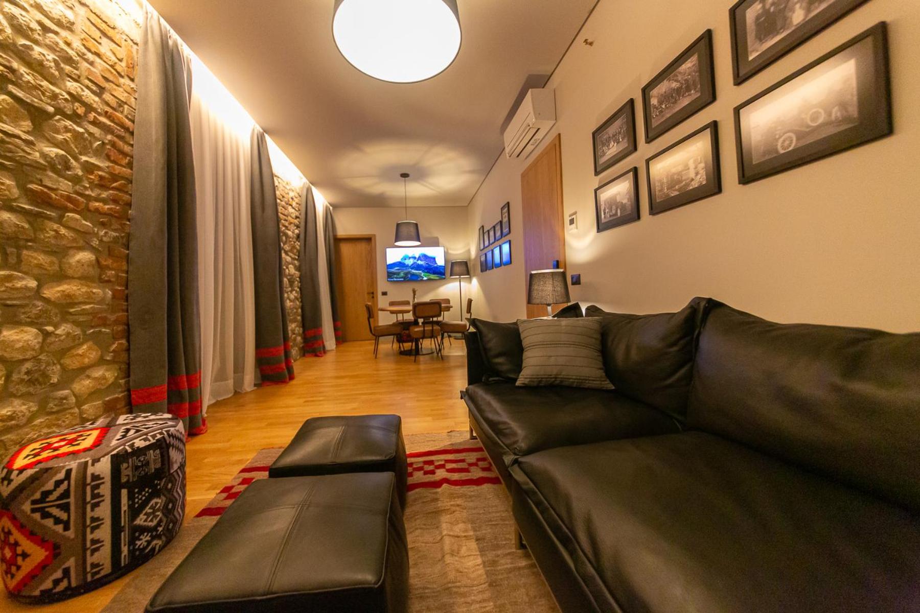 King Suite with Balcony photo 3