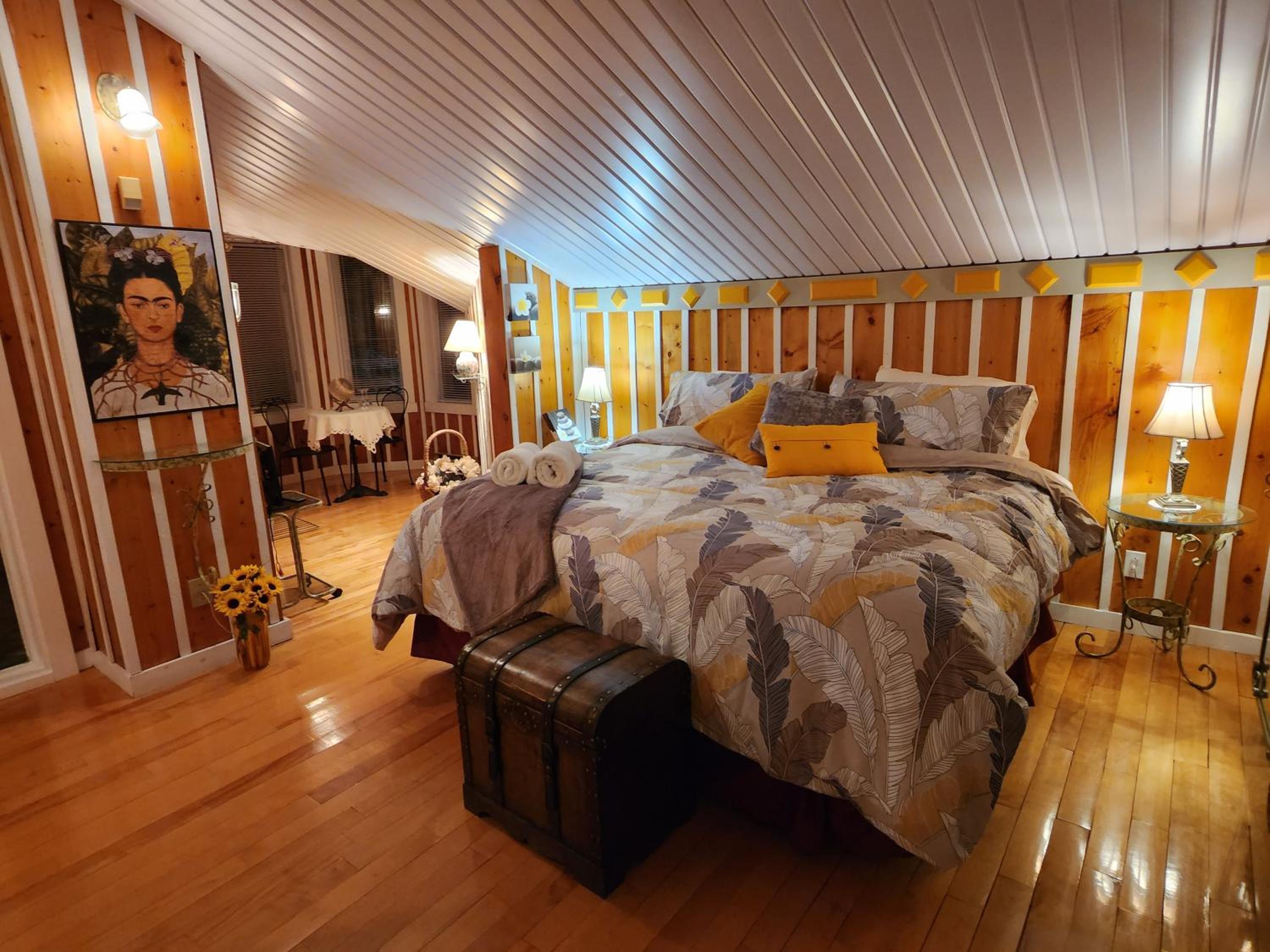 Deluxe King Room