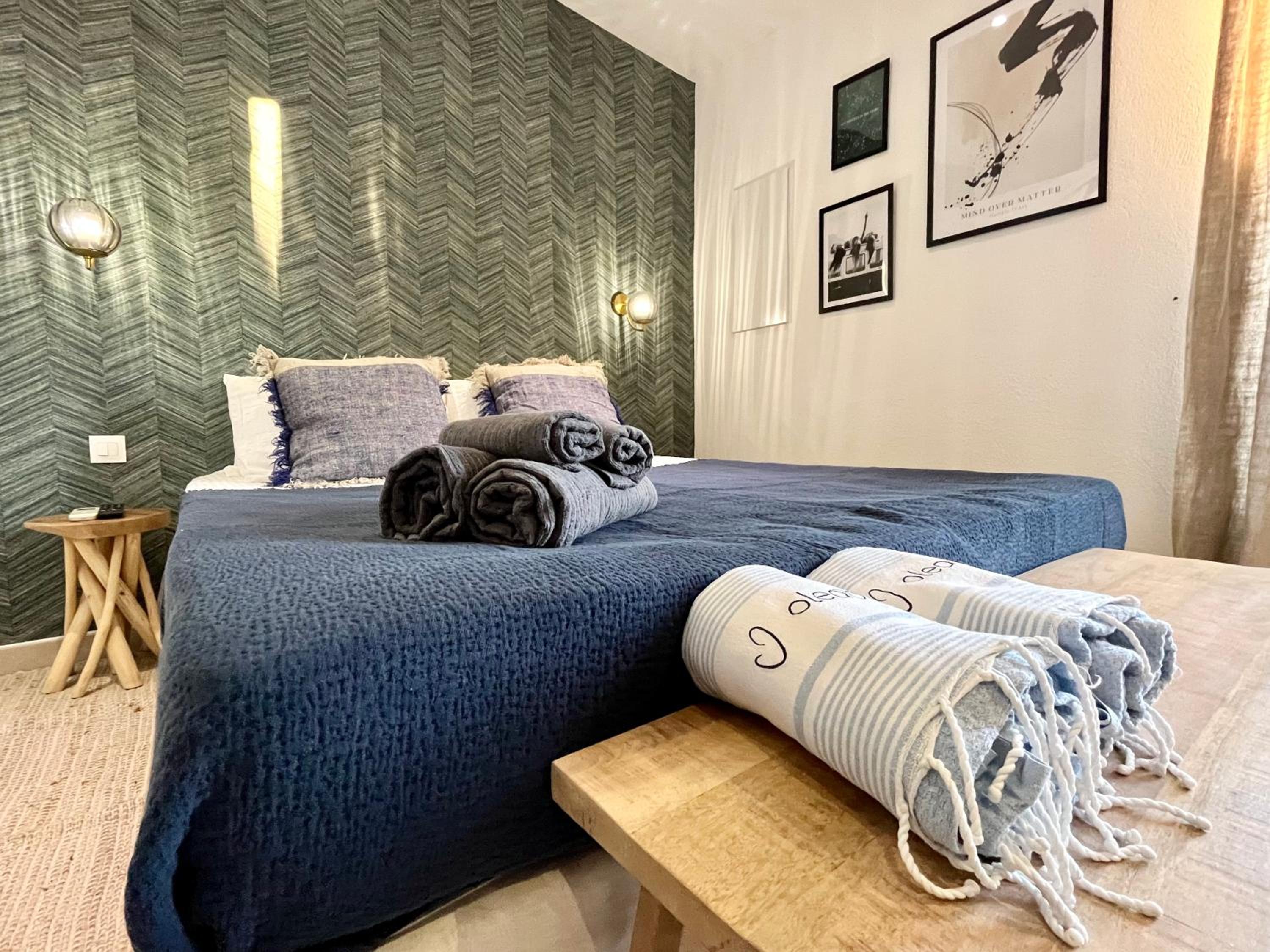 Studio (2 Adults) 