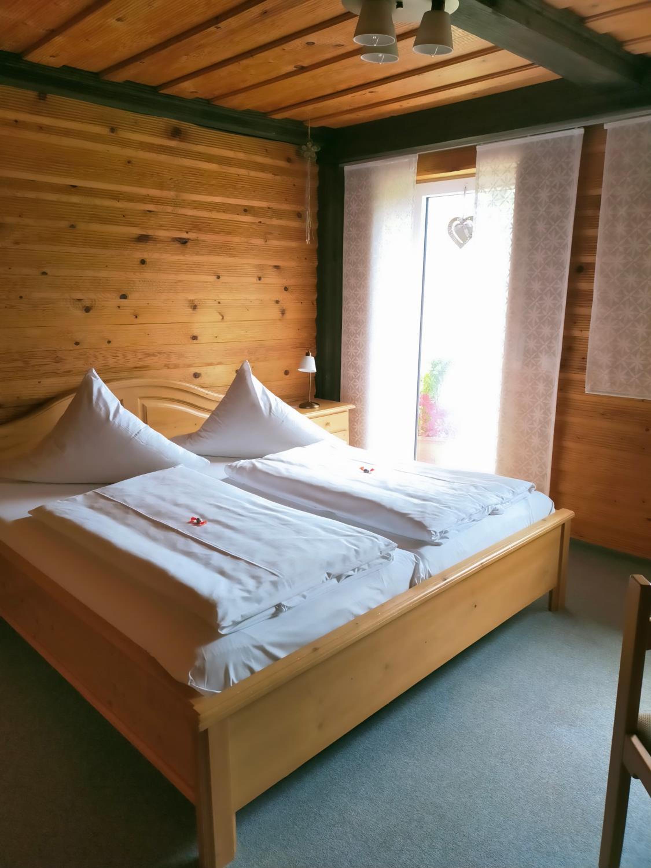 Standard Double Room - Photo 2