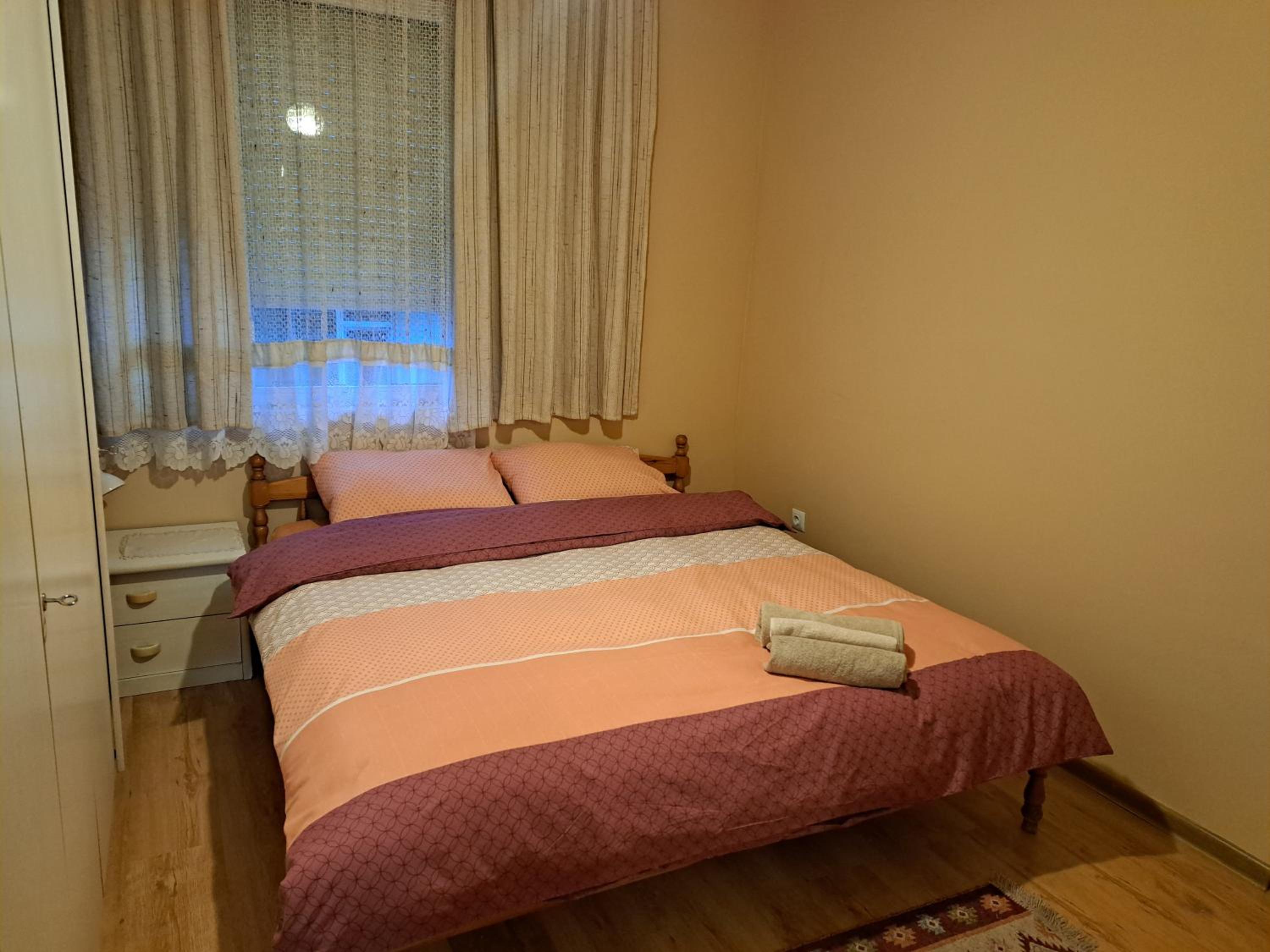 One-Bedroom Apartment - Photo 9