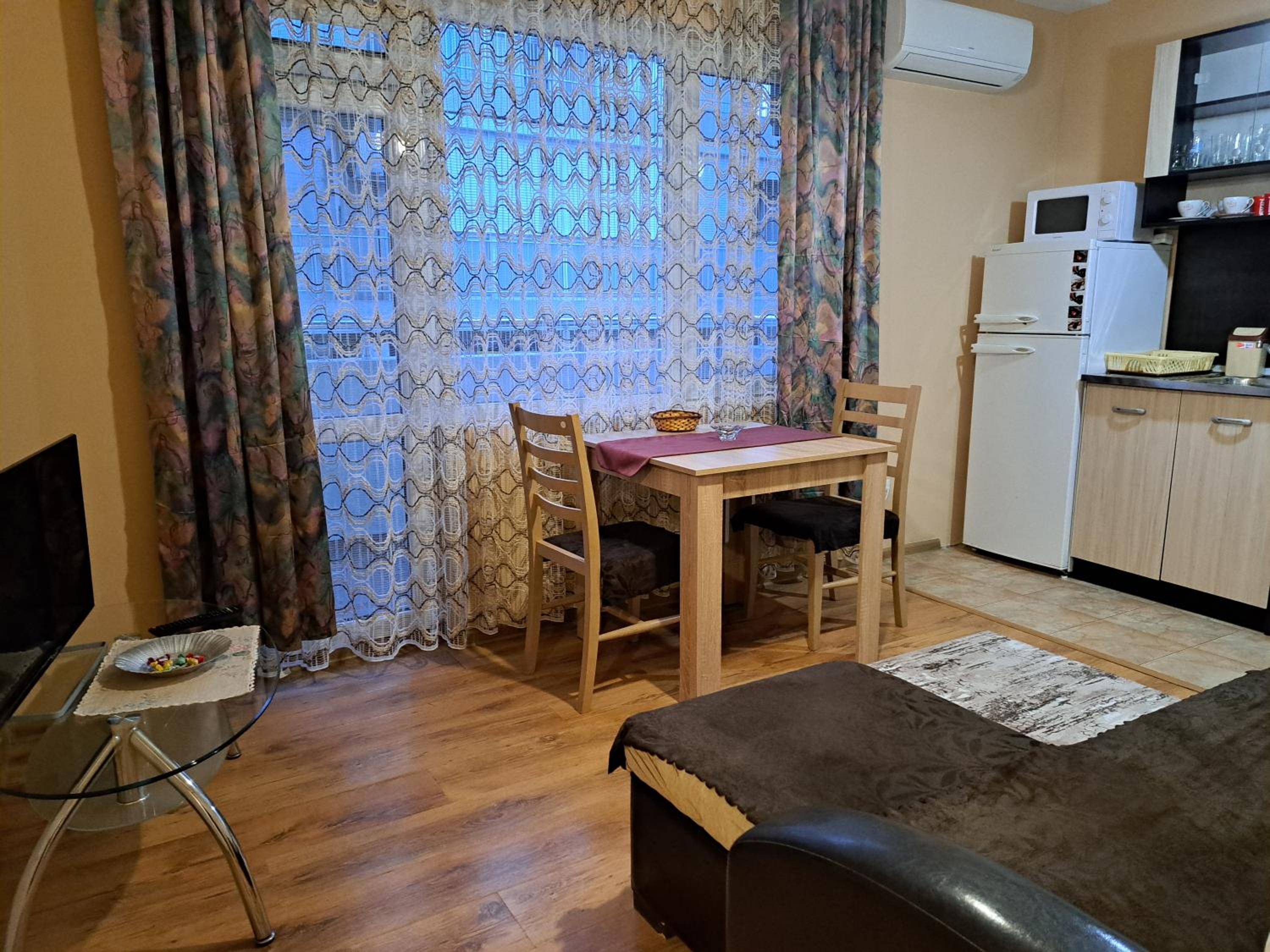 One-Bedroom Apartment - Photo 26