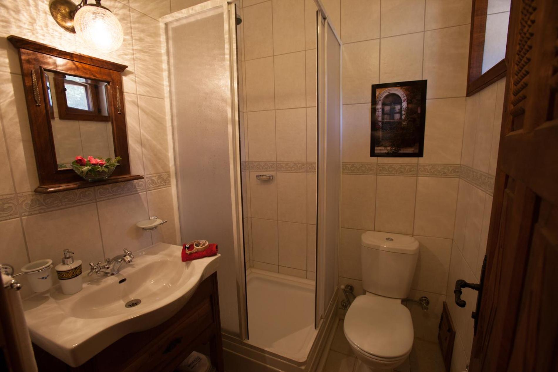 Superior Double or Twin Room with Garden View - Photo 4