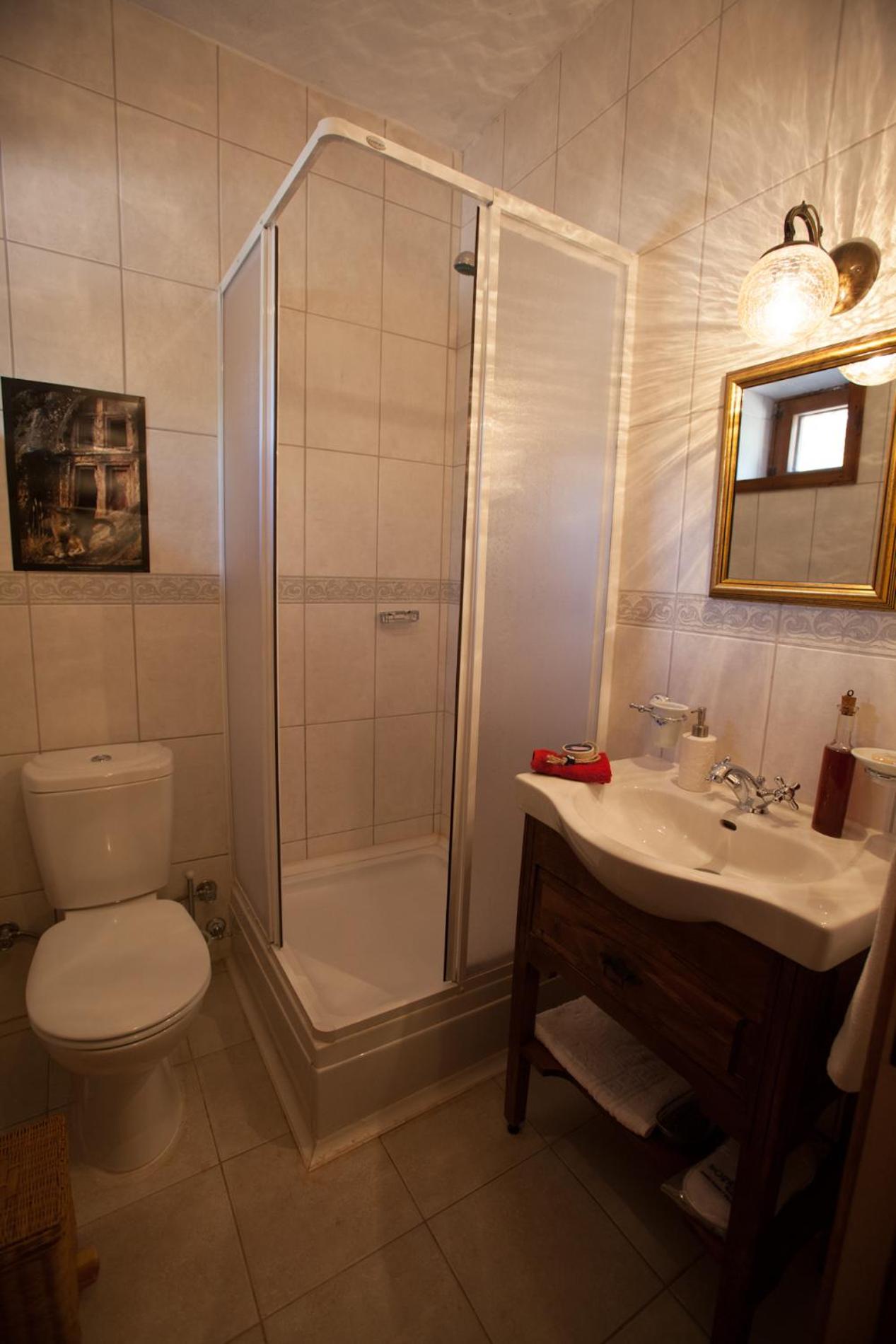 Superior Double or Twin Room with Garden View - Photo 6