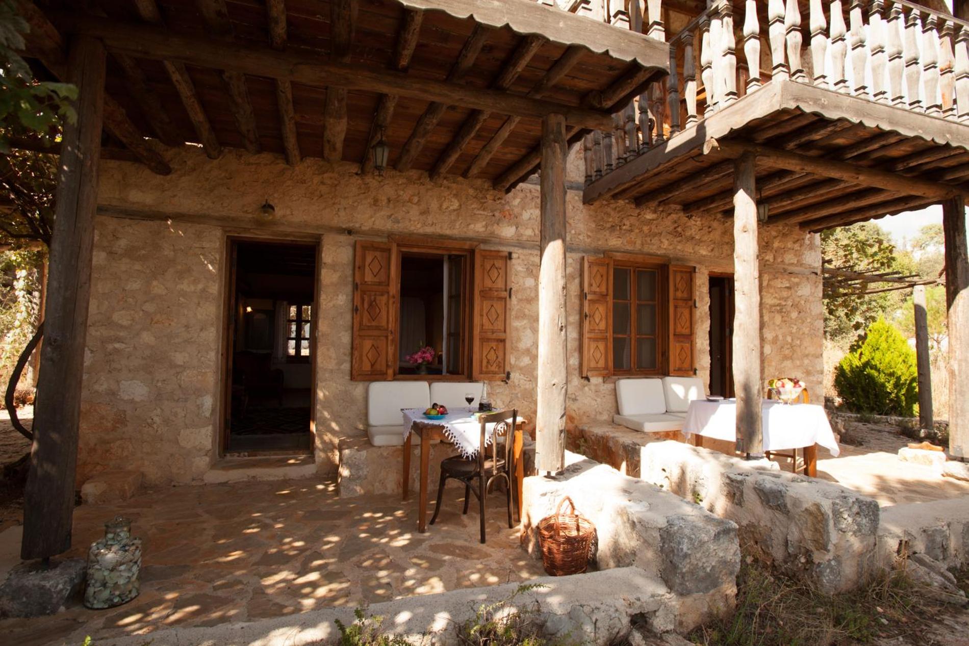 Superior Double or Twin Room with Garden View - Photo 11