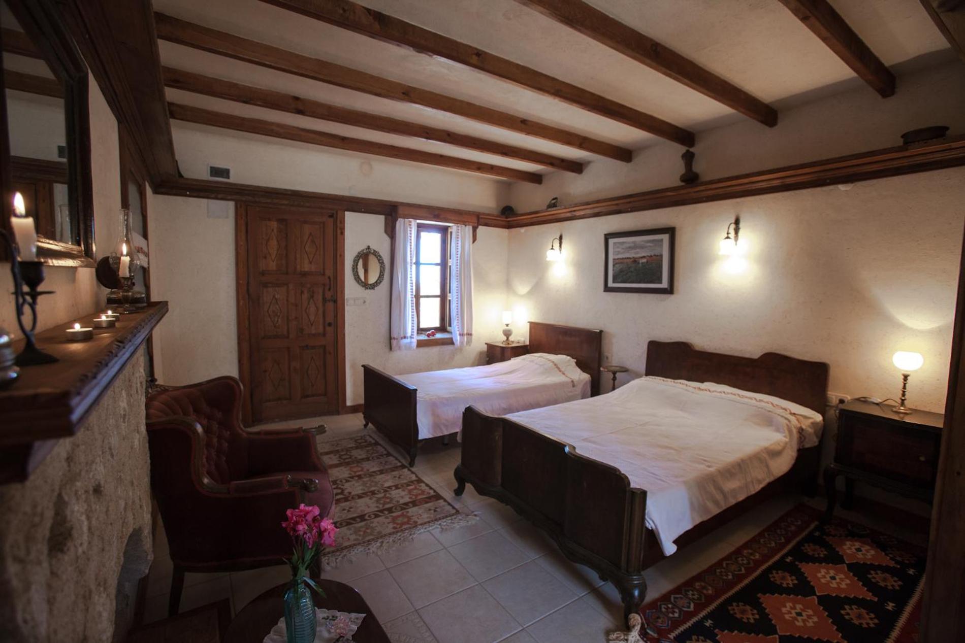 Superior Double or Twin Room with Garden View - Photo 5
