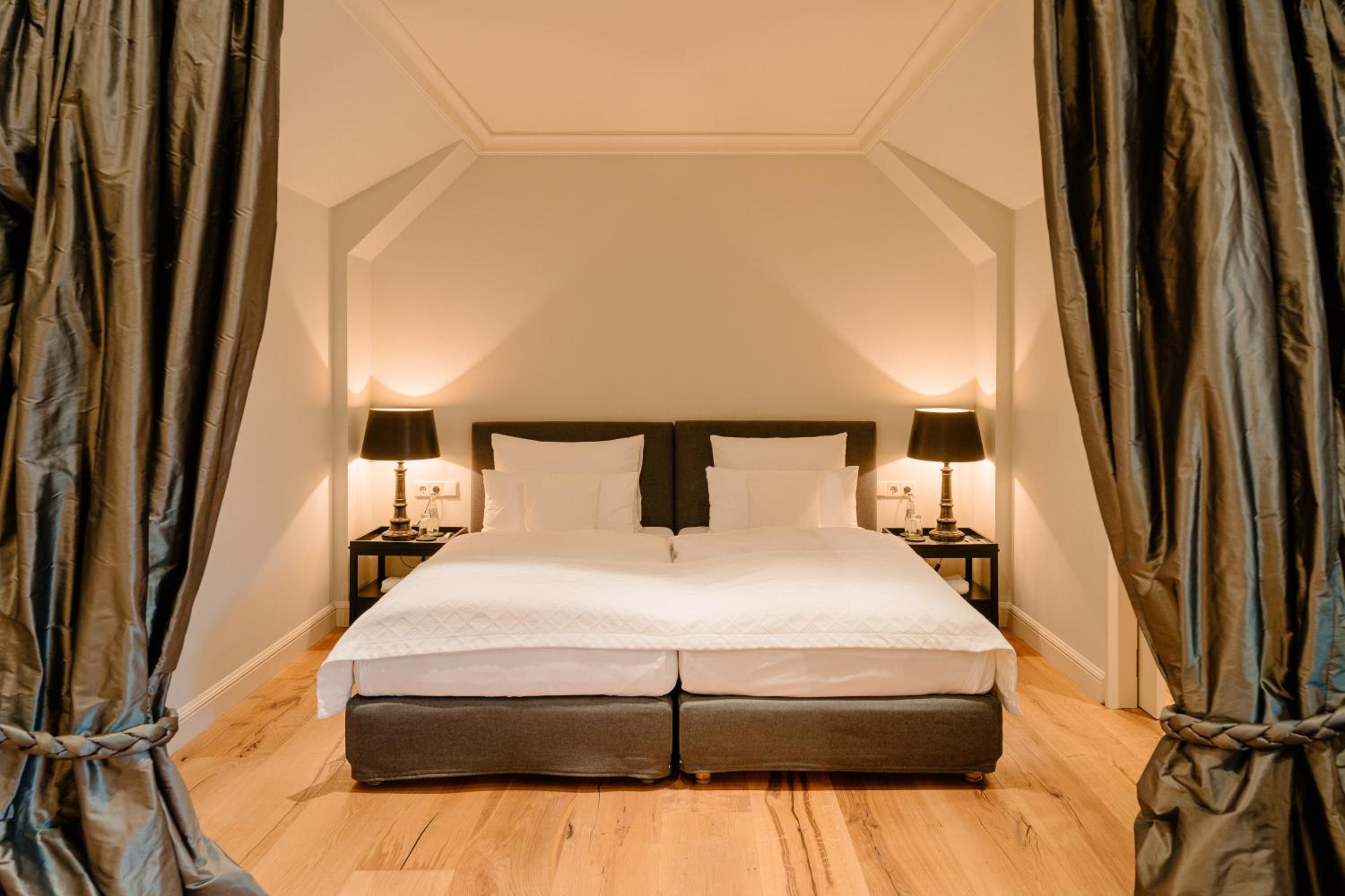 Junior Suite - Photo 10
