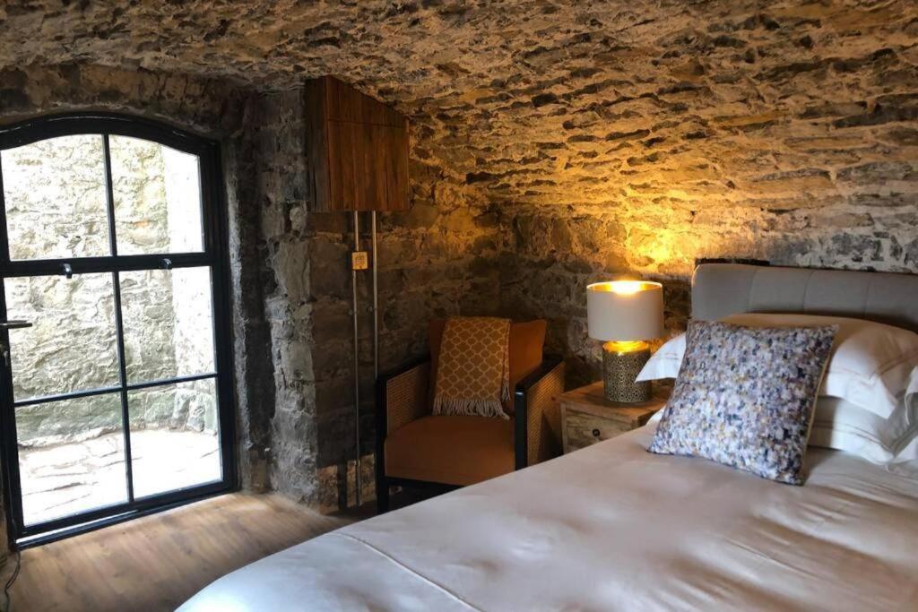 Deluxe Double Room with Shower photo 3