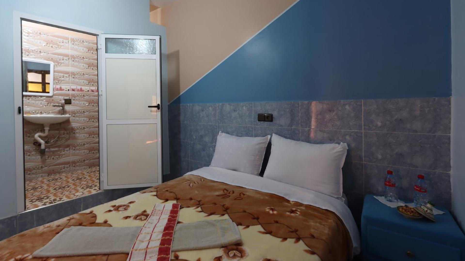 Double Room with Private Bathroom photo 1
