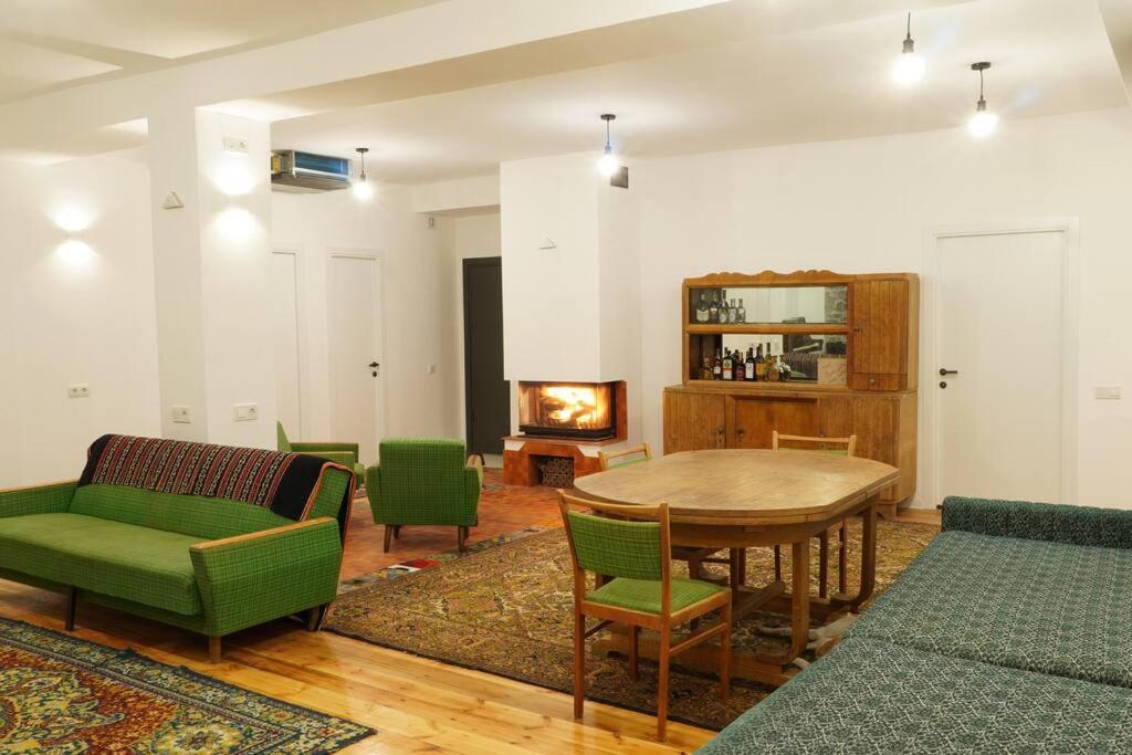 Three-Bedroom Villa photo 1