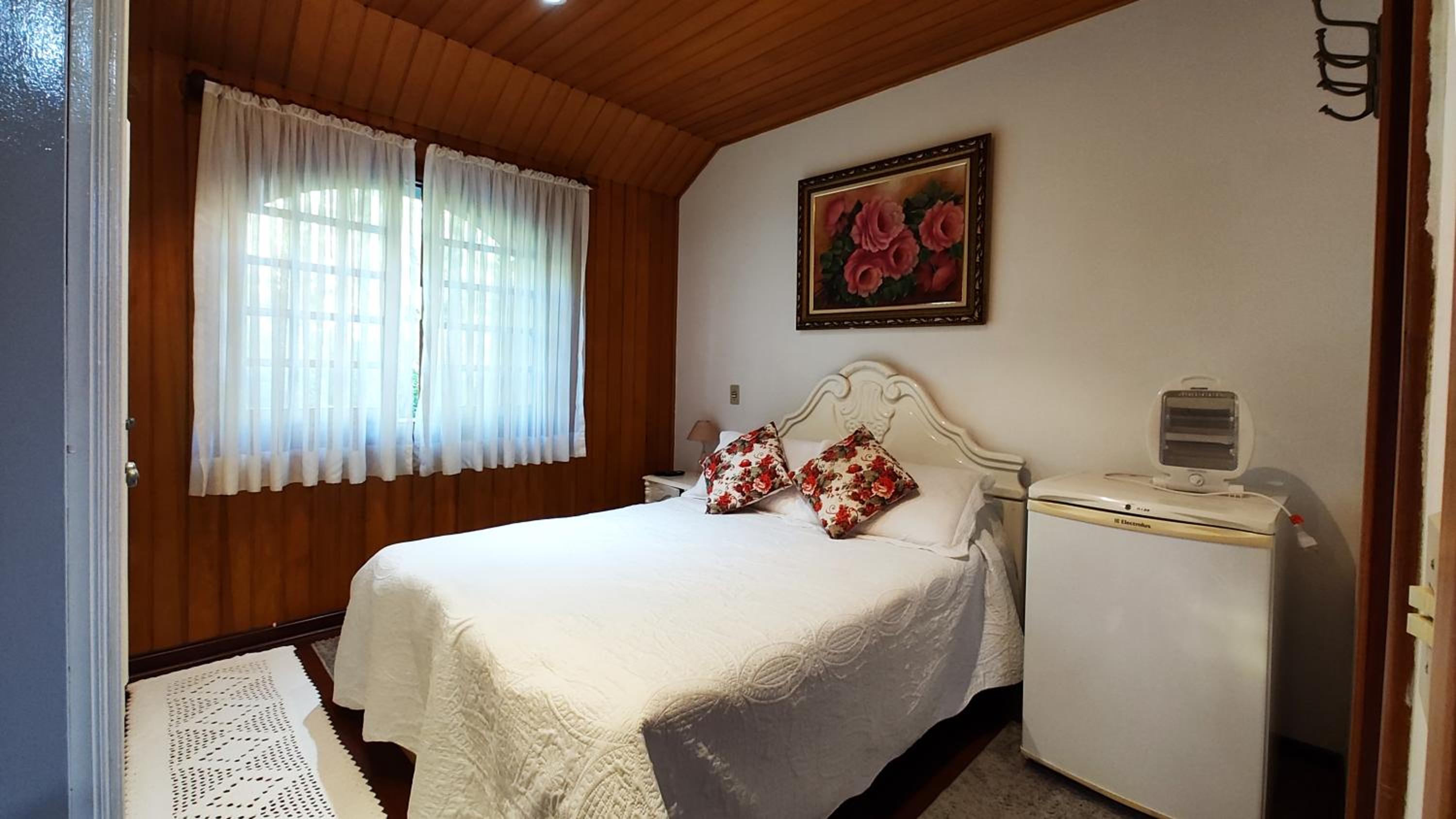 Standard Suite - Photo 1