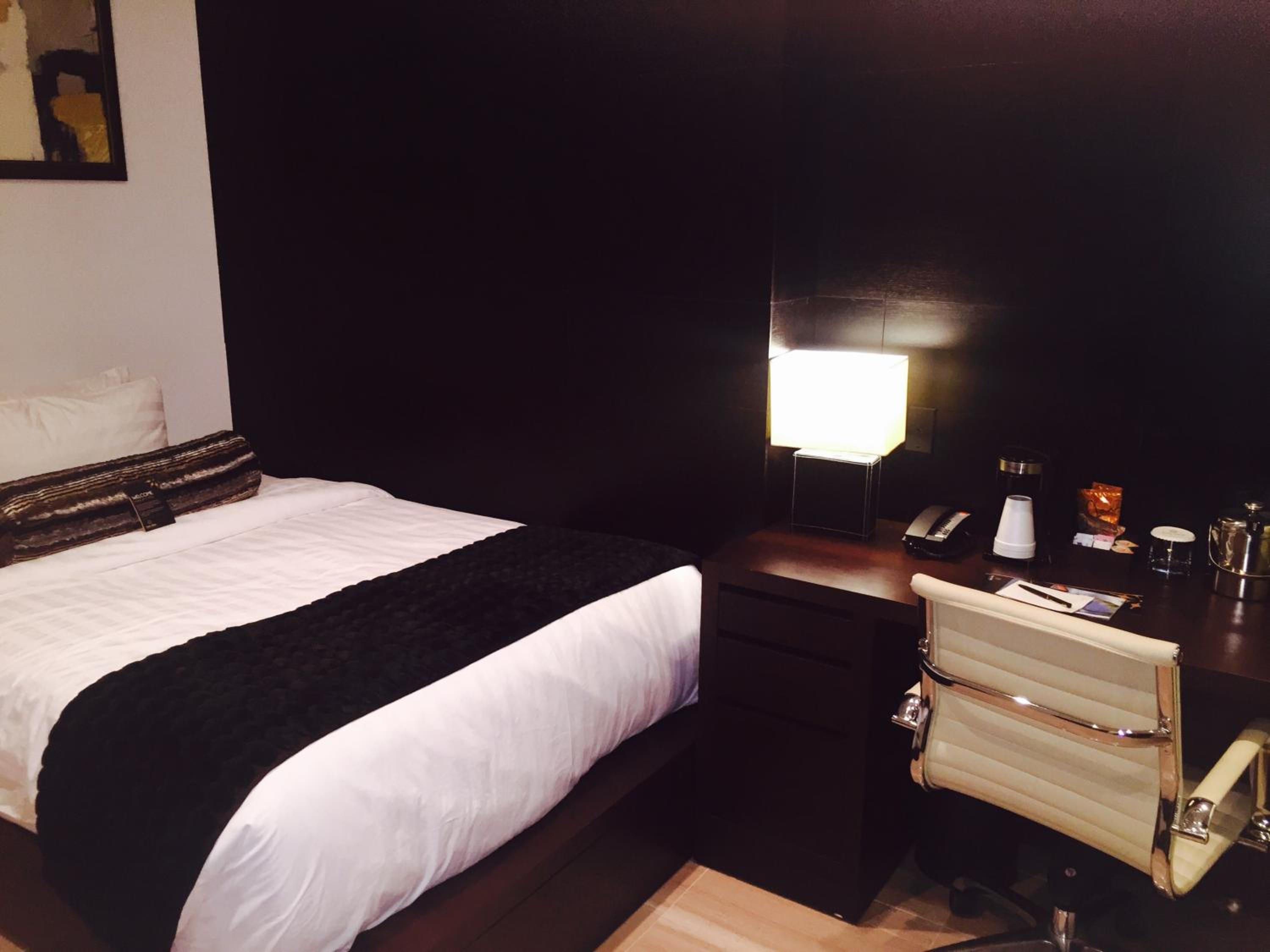 Compact Room photo 1