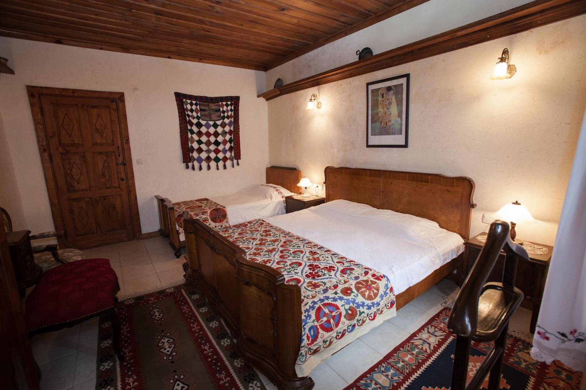 Superior Suite - Photo 3
