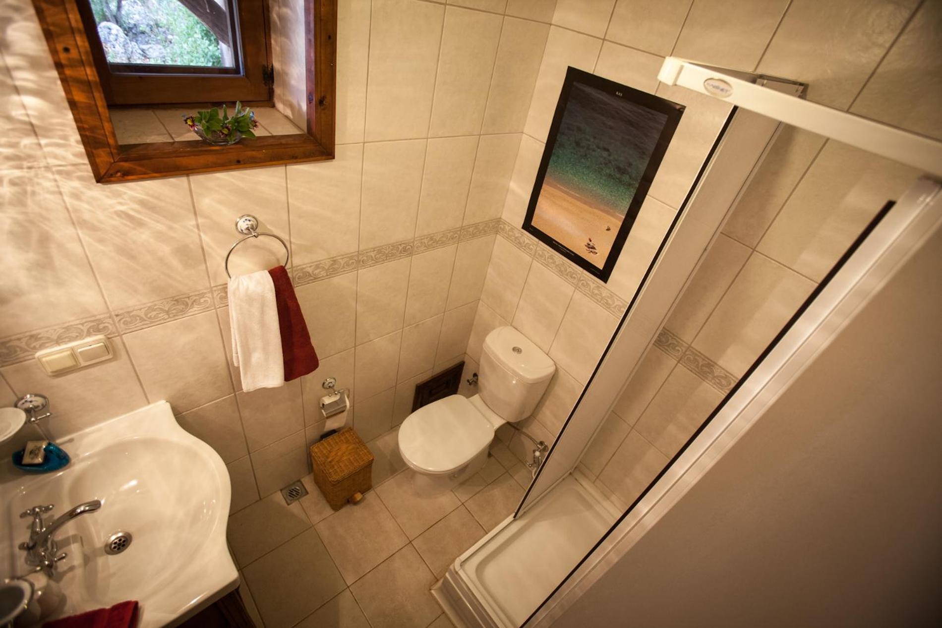 Superior Suite - Photo 6