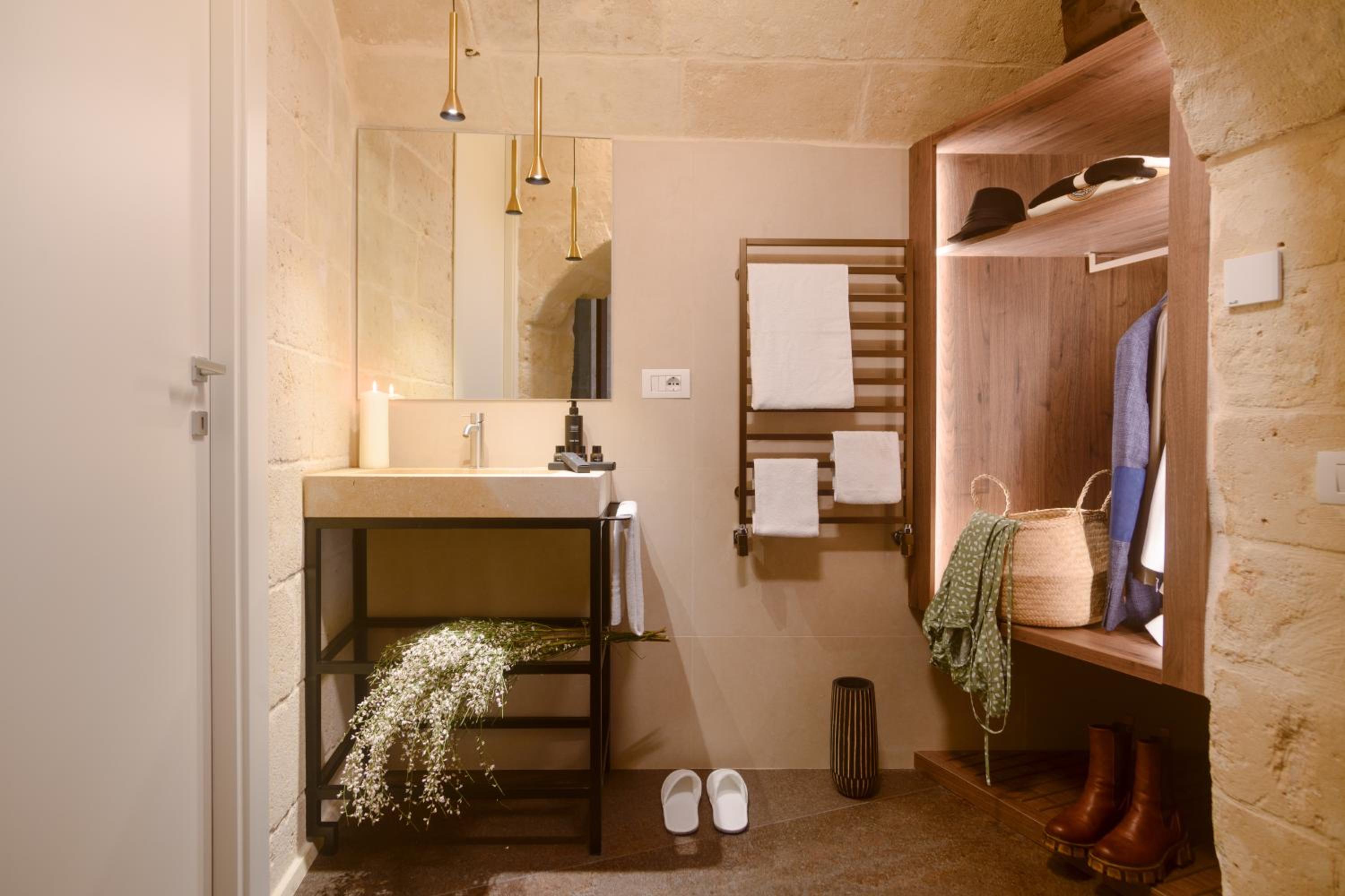 Deluxe Suite photo 2