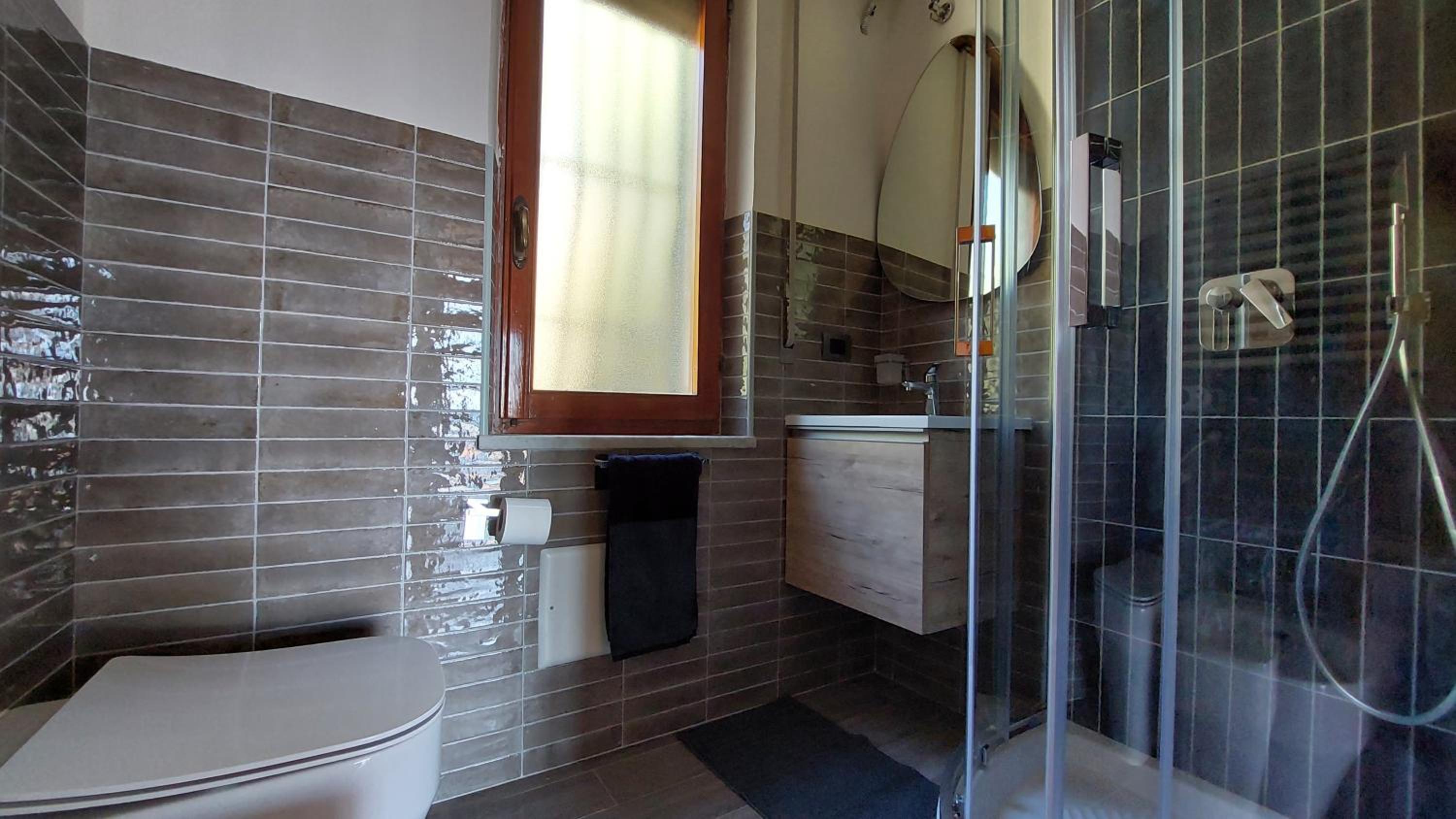 Two-Bedroom Apartment - Photo 15