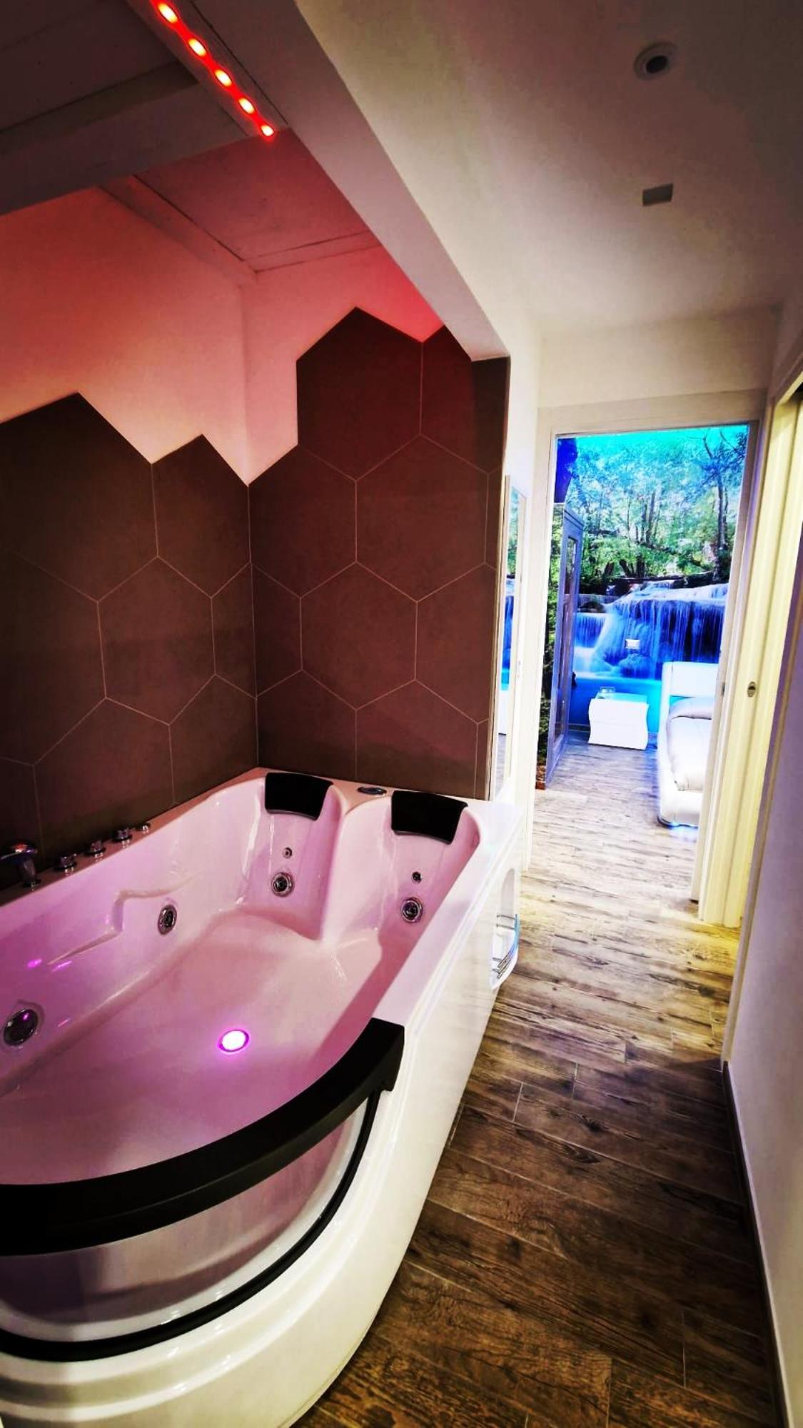 One-Bedroom House - Photo 16