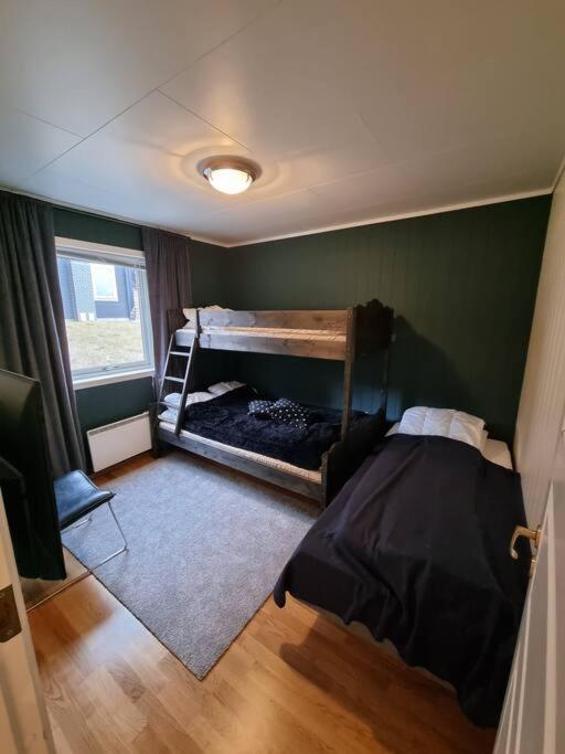 Three-Bedroom Apartment photo 1
