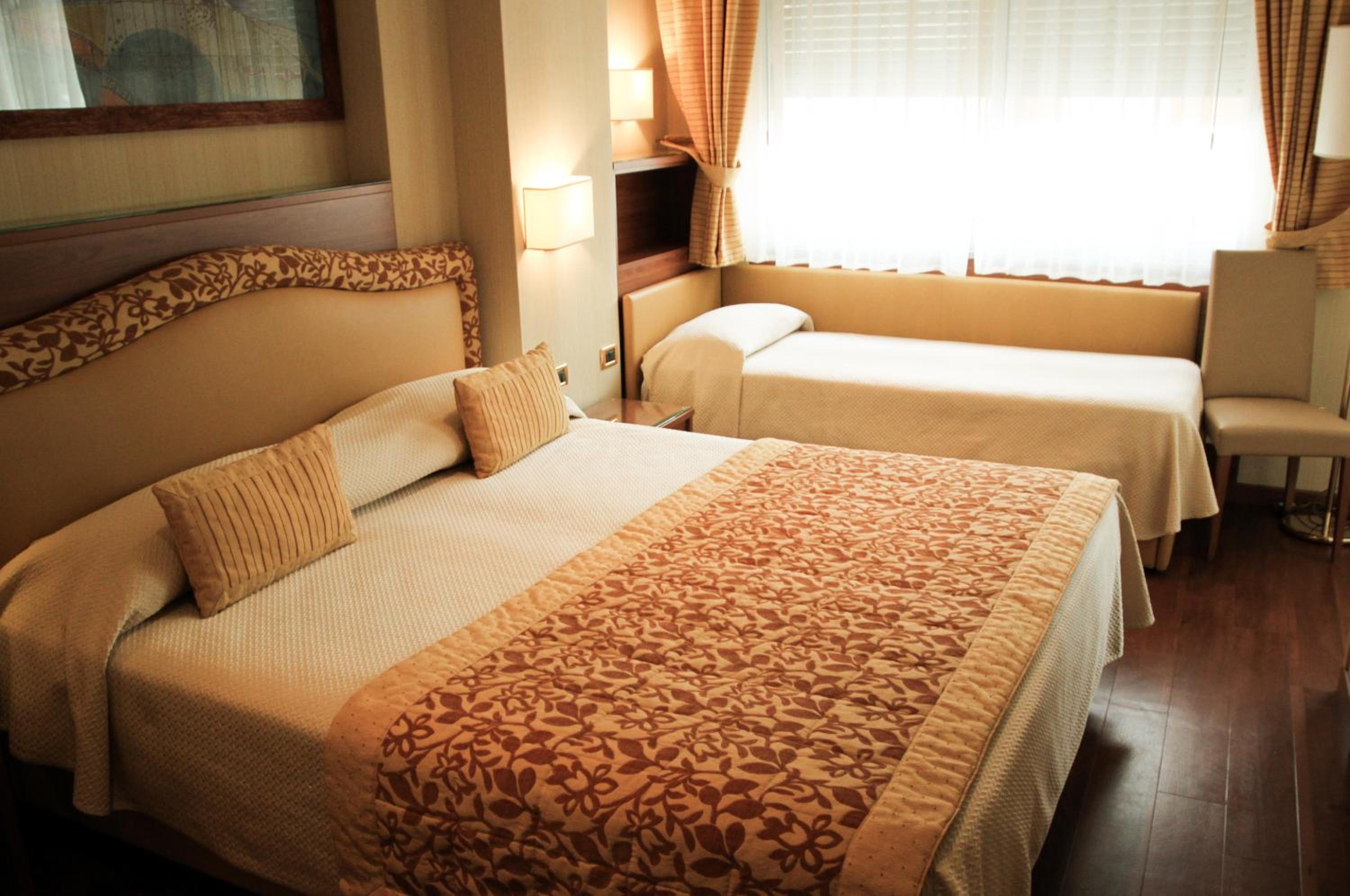 Superior Triple Room - Photo 1