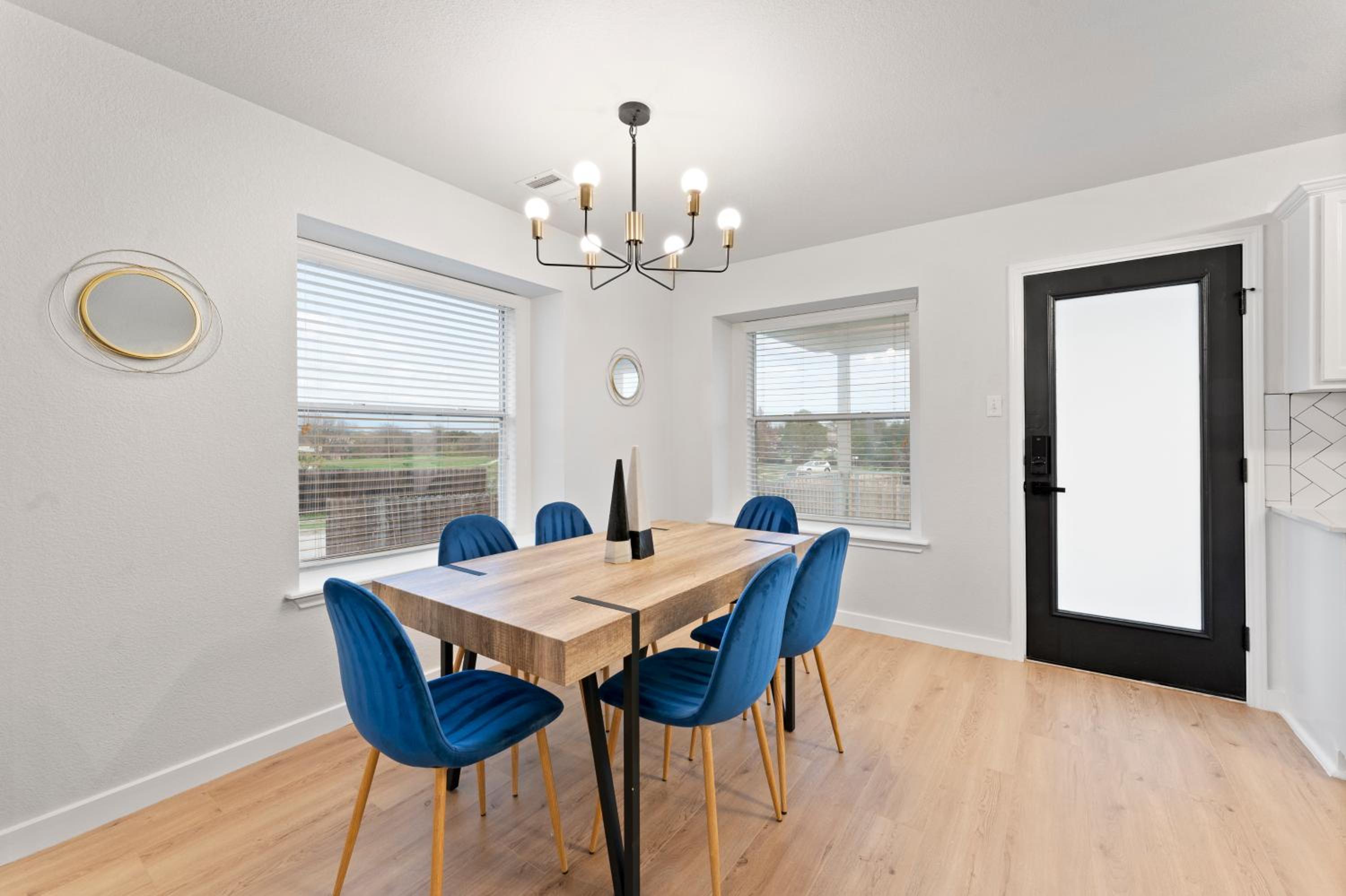 Three-Bedroom House - Photo 21