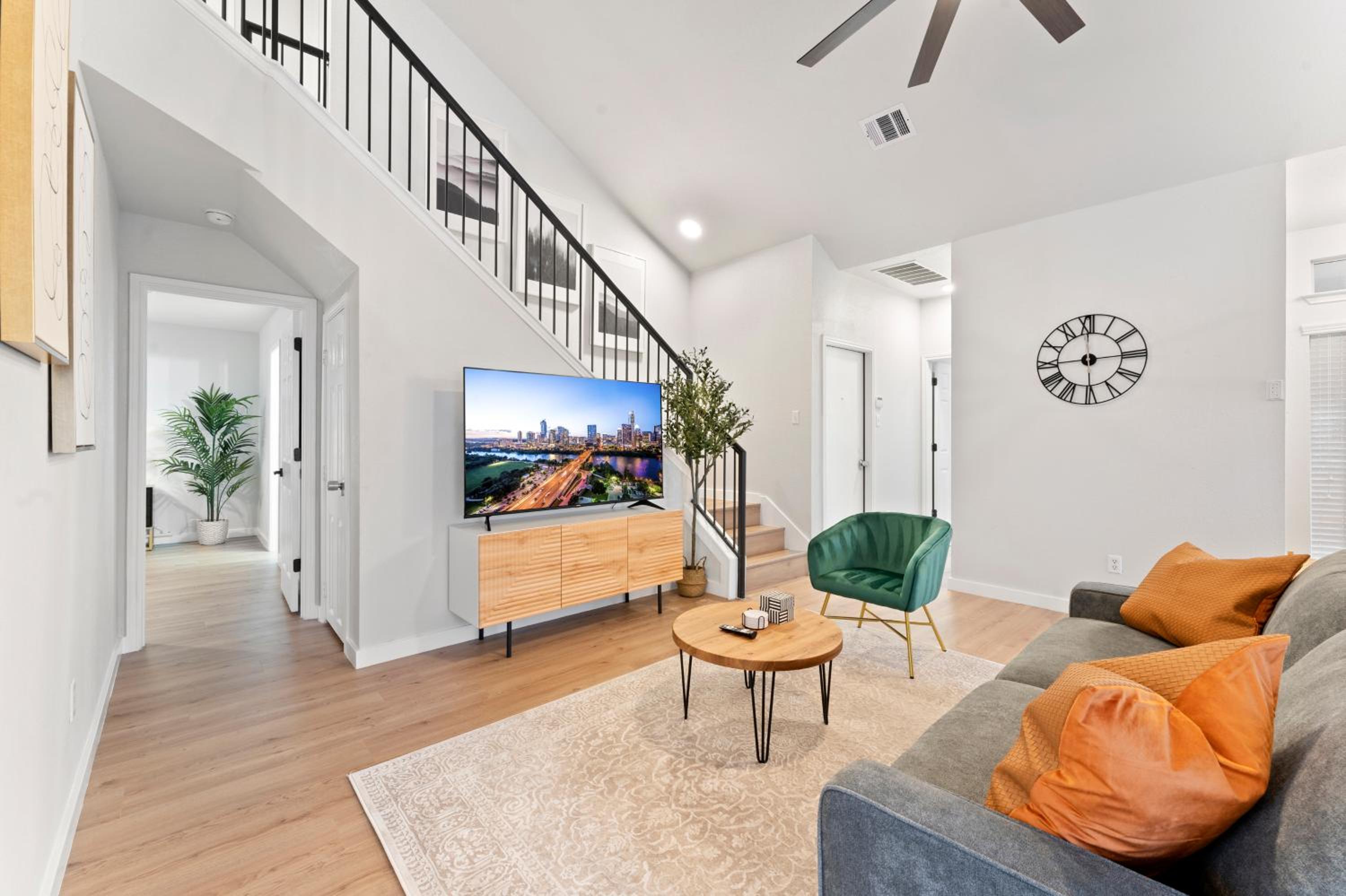Three-Bedroom House - Photo 30