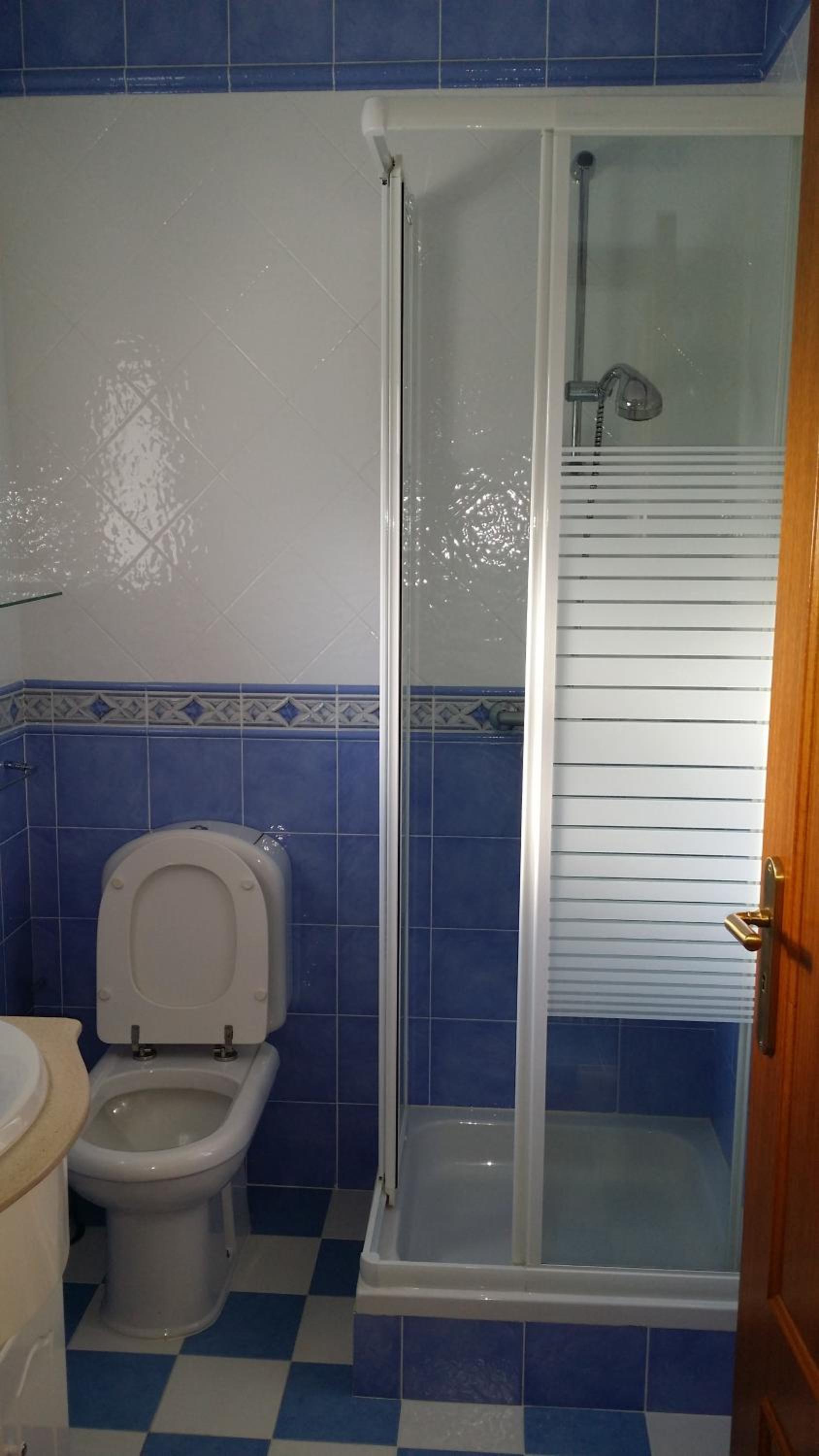 Three-Bedroom House - Photo 9