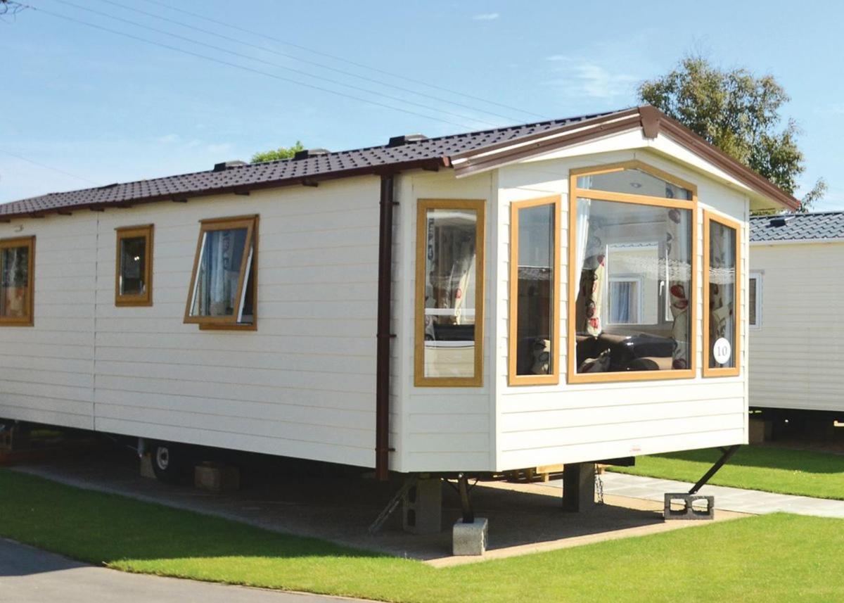 Mobile Home photo 2