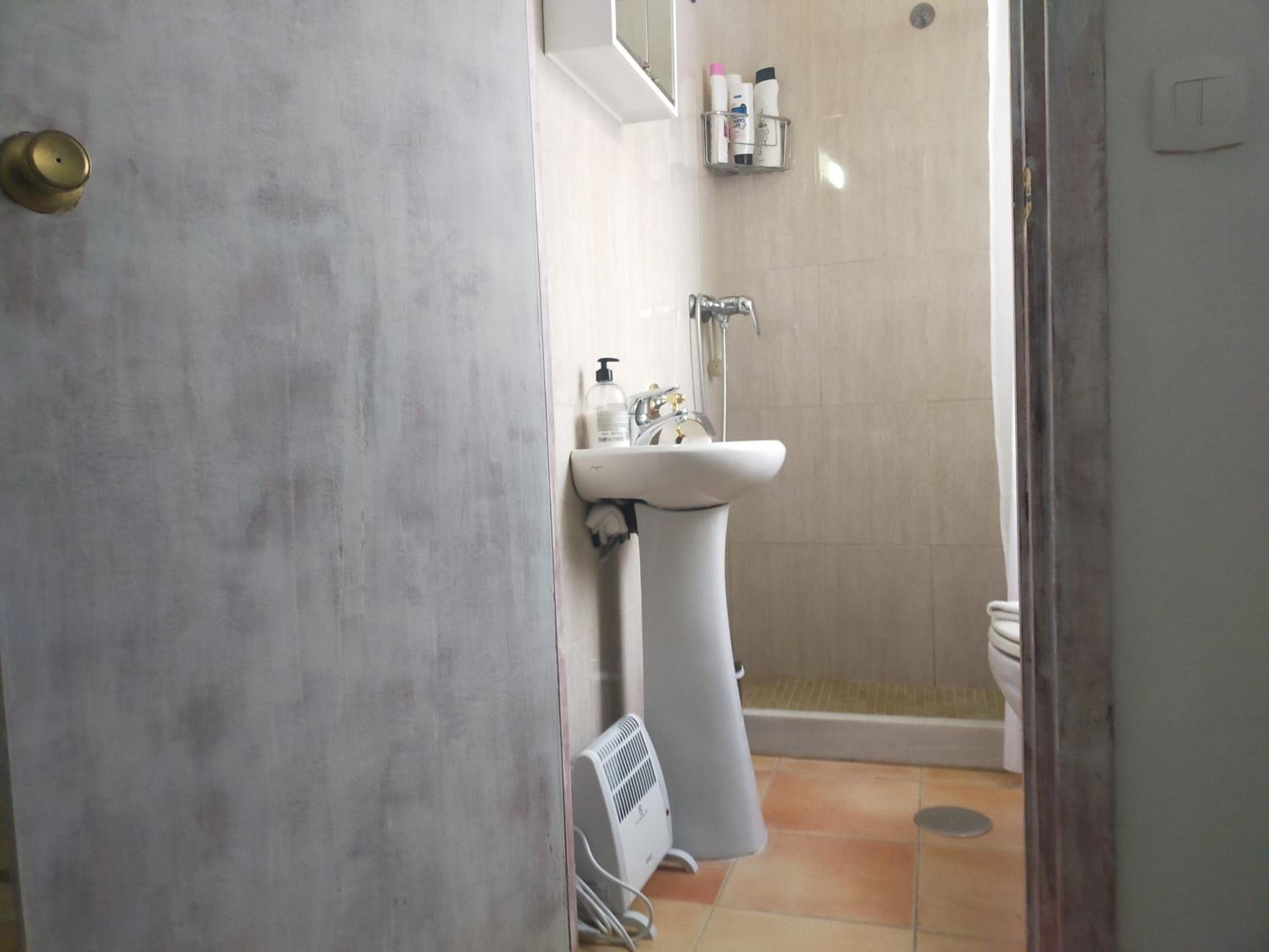 One-Bedroom House photo 2