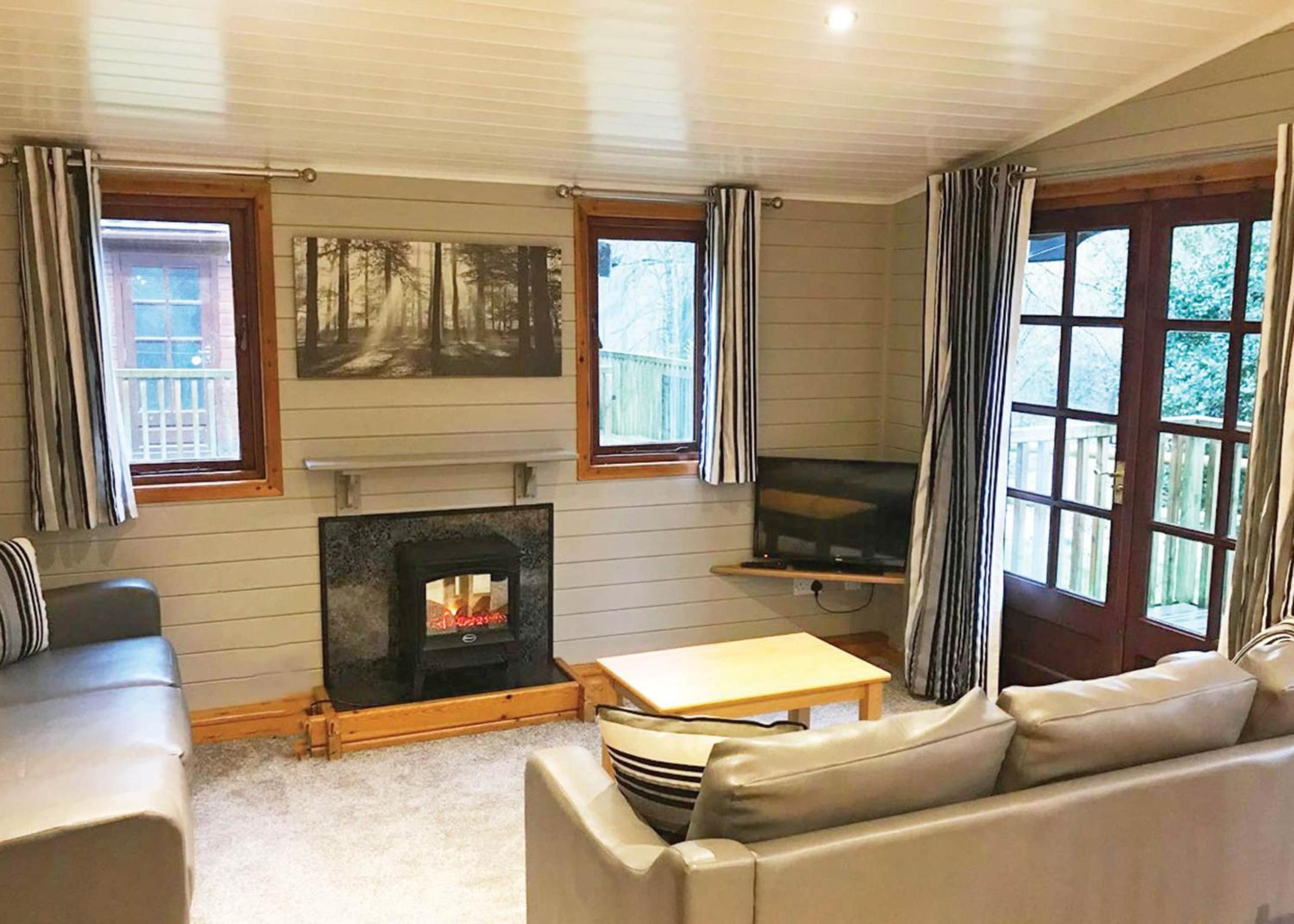 Two-Bedroom House photo 3