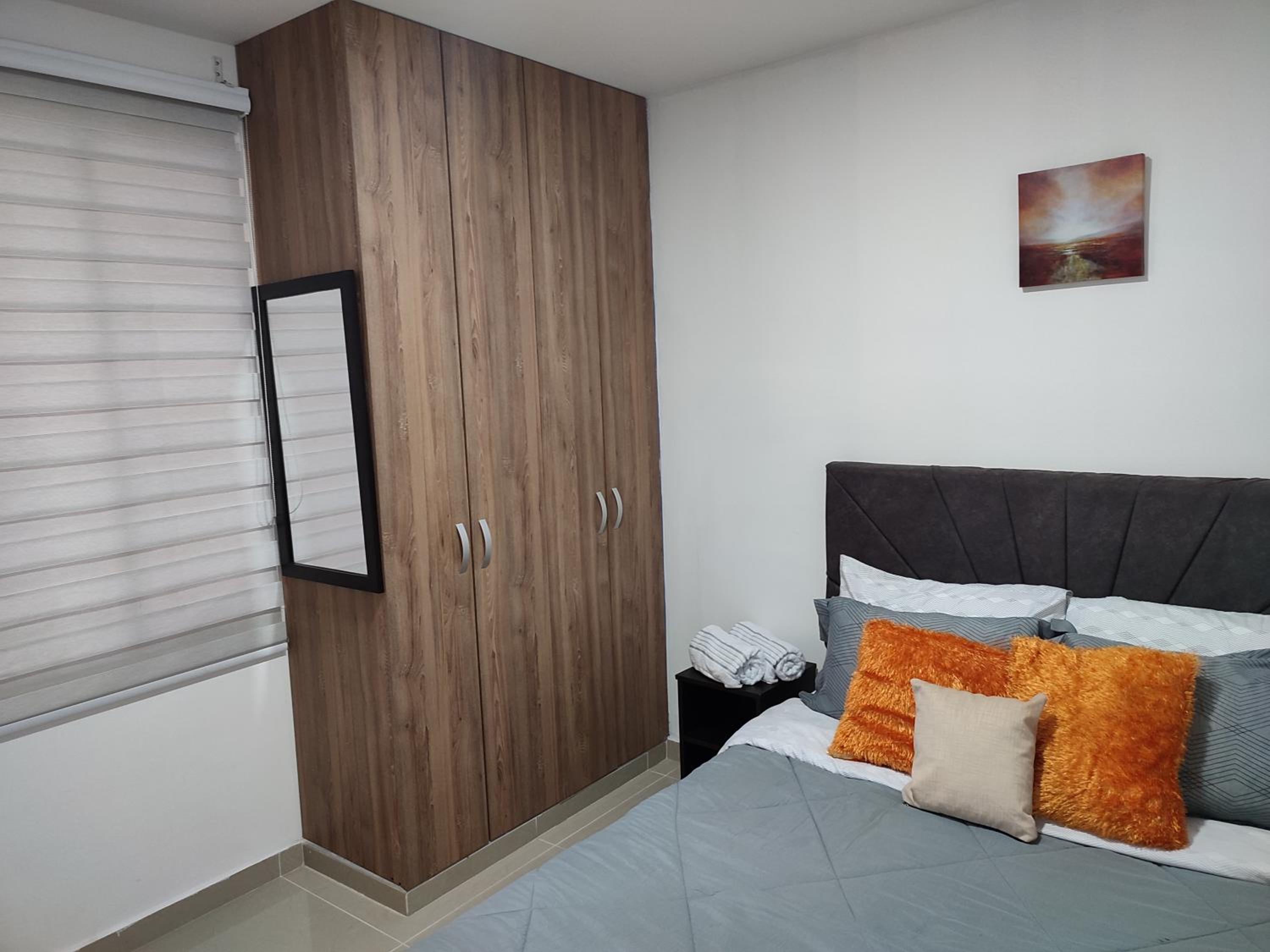 One-Bedroom Apartment photo 2