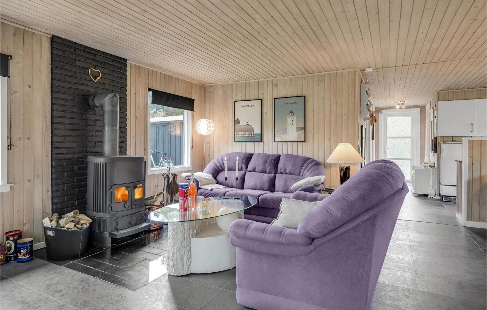 Three-Bedroom Vacation Home  photo 1