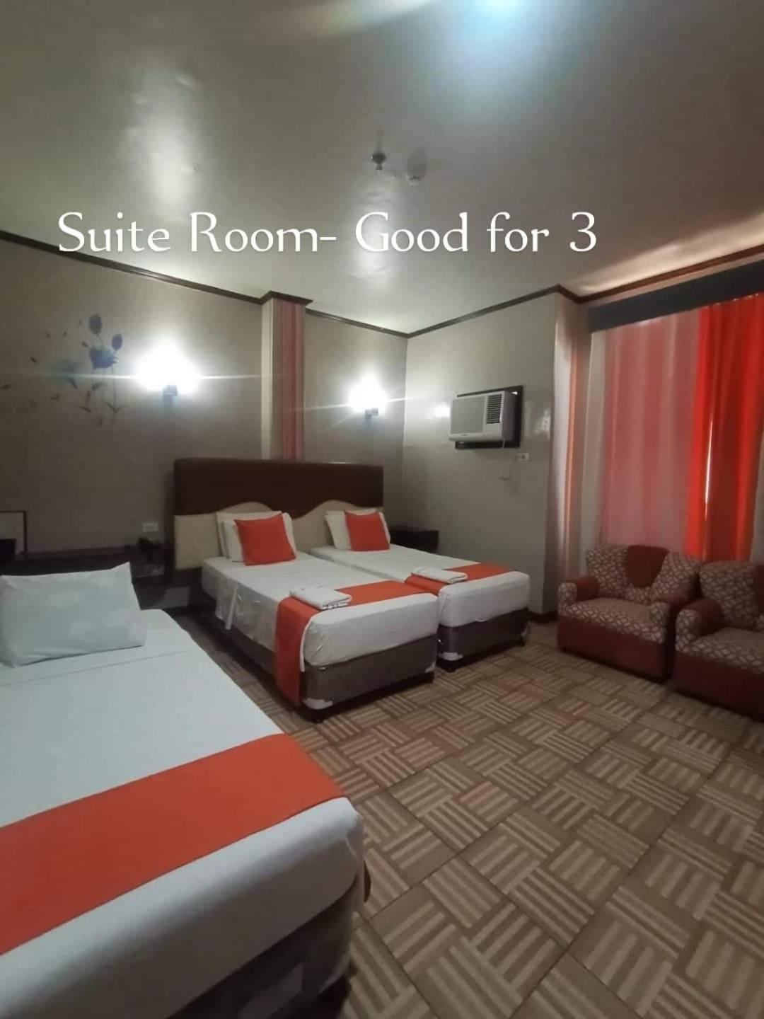 Deluxe Suite - Photo 3