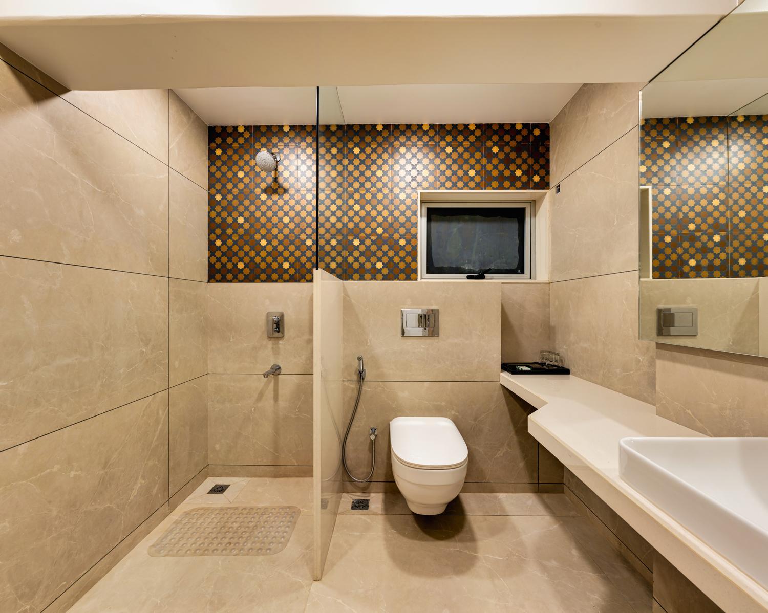 Deluxe Room - Photo 9