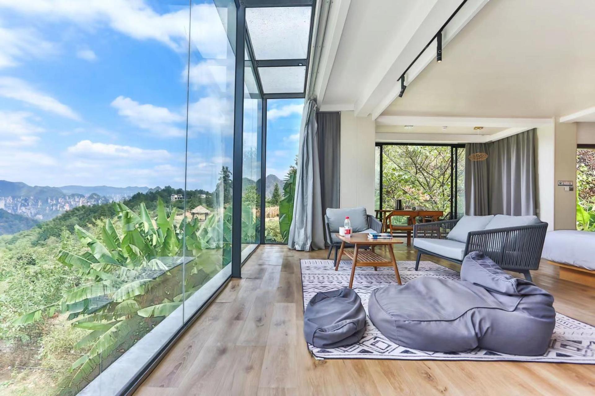 Suite with Mountain View photo 3