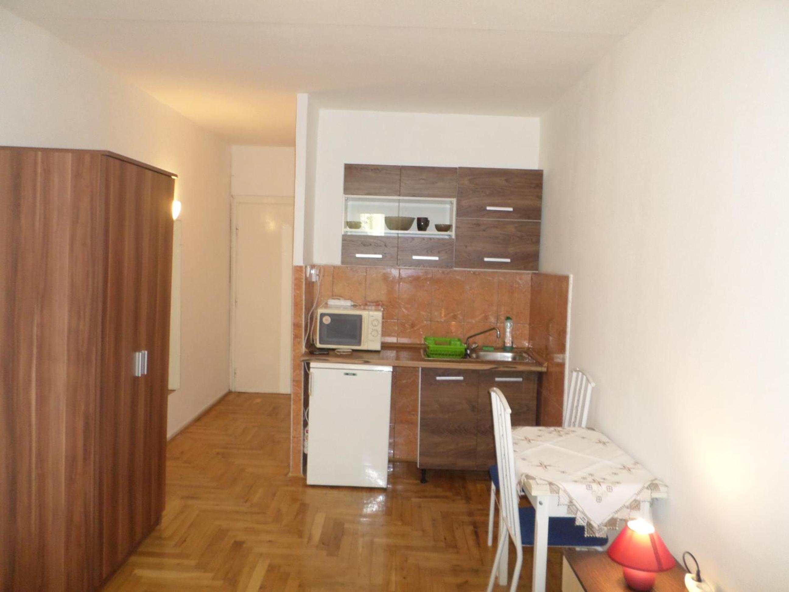 Apartment - Photo 20