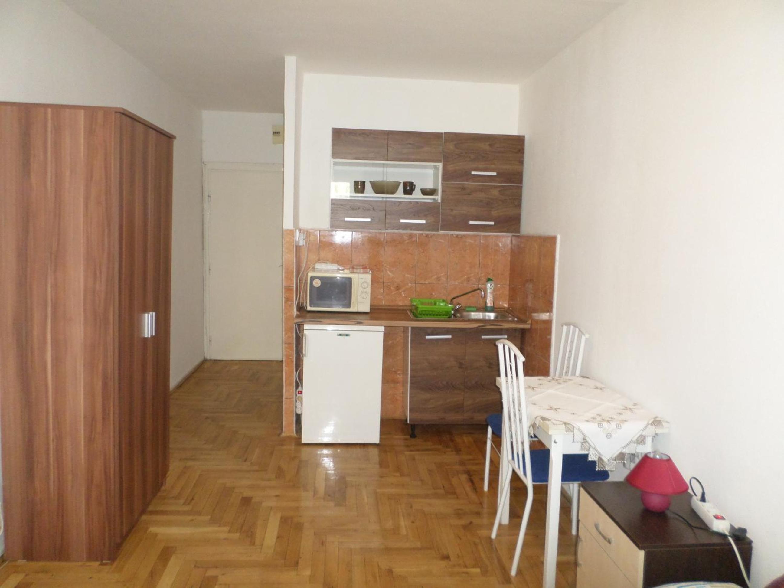 Apartment - Photo 25