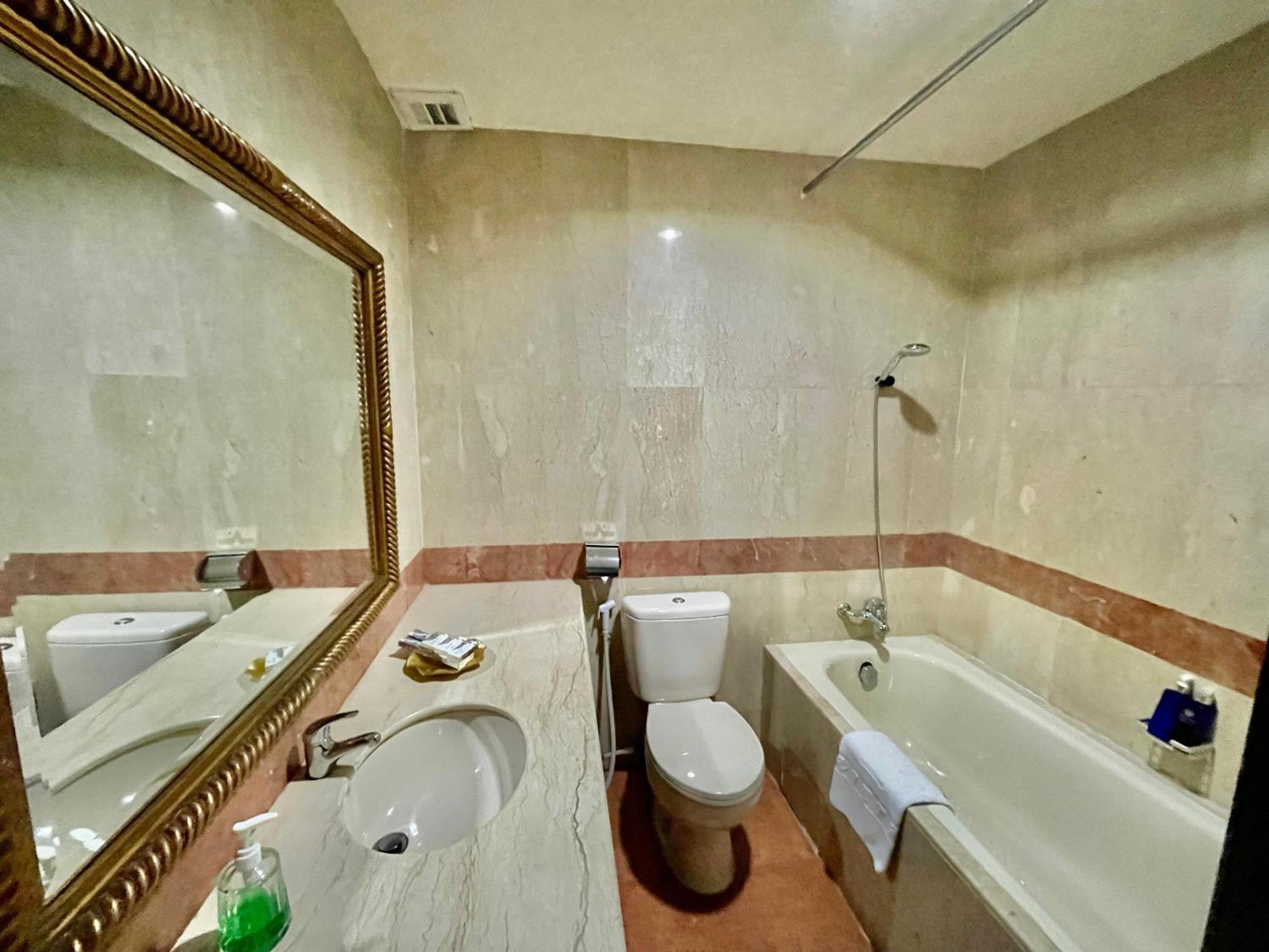 Deluxe Twin Room - Photo 3
