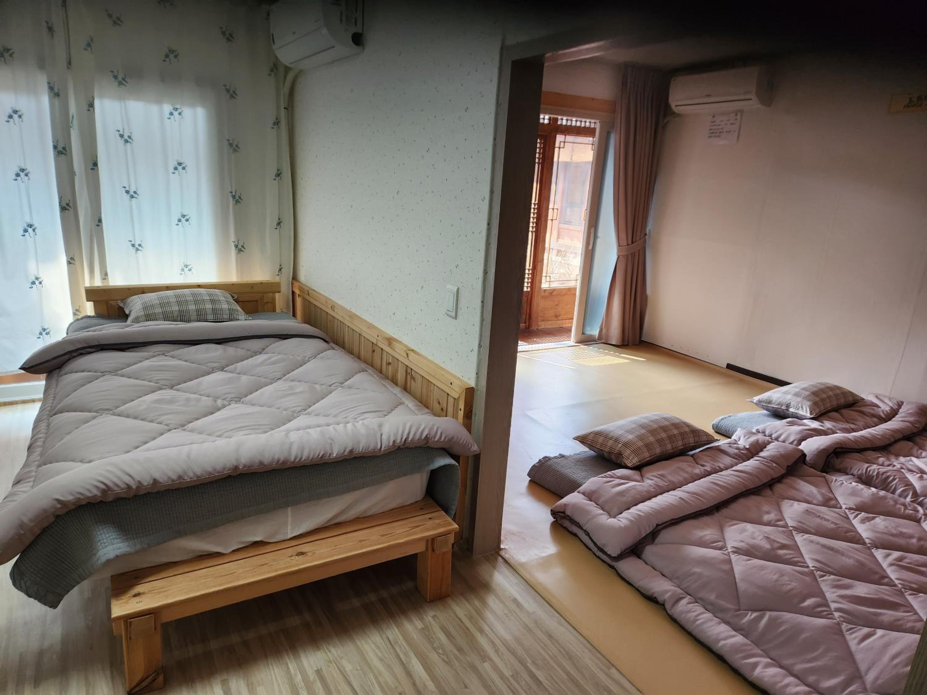 Deluxe Family Suite - Photo 4