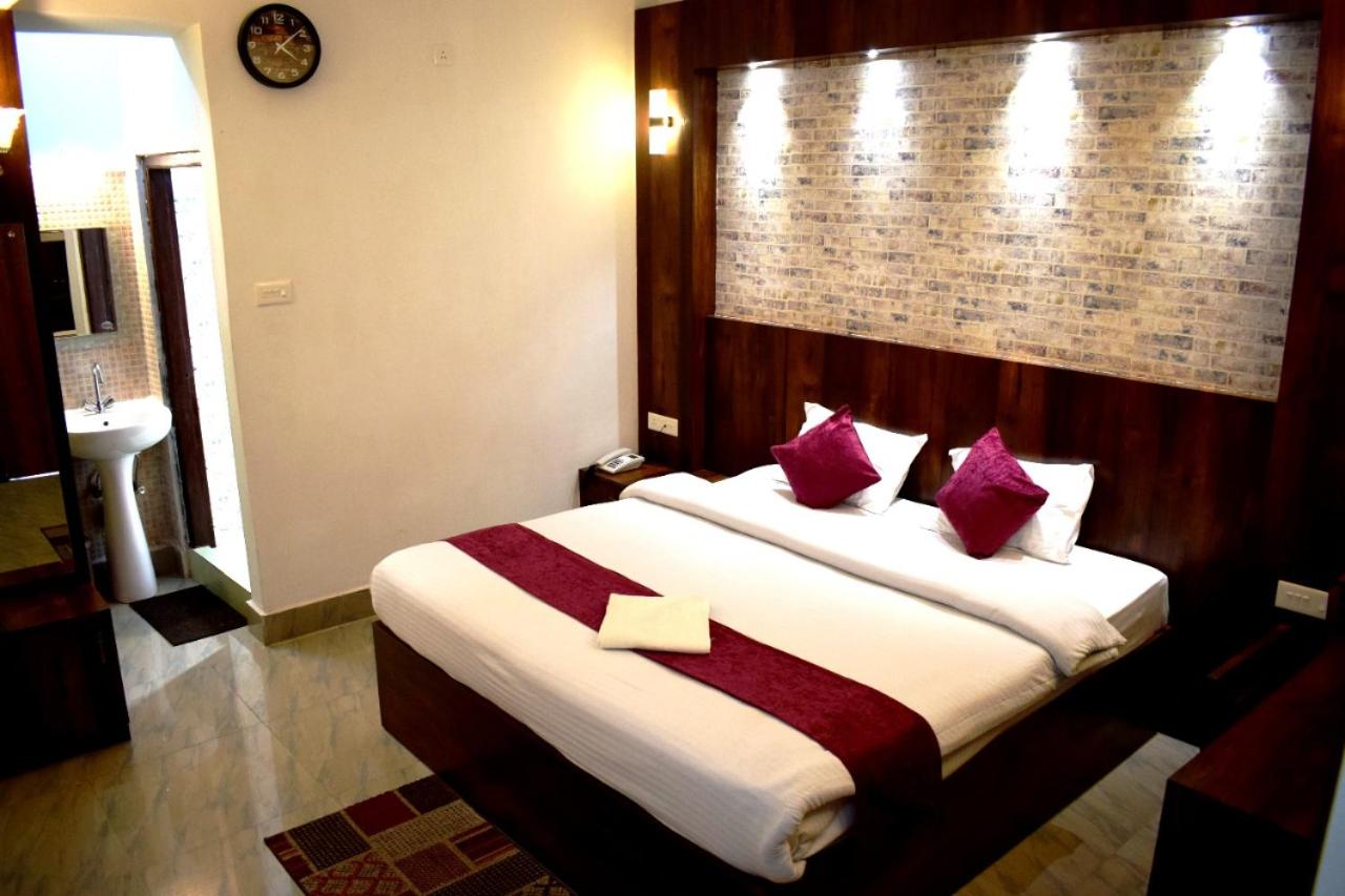 Deluxe Double Room photo 3