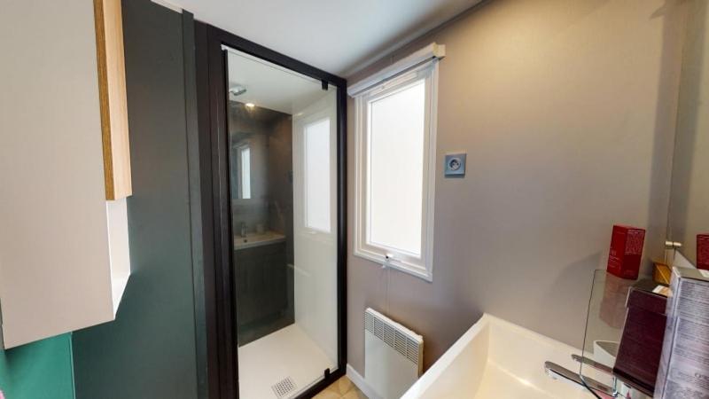Mobile Home photo 2