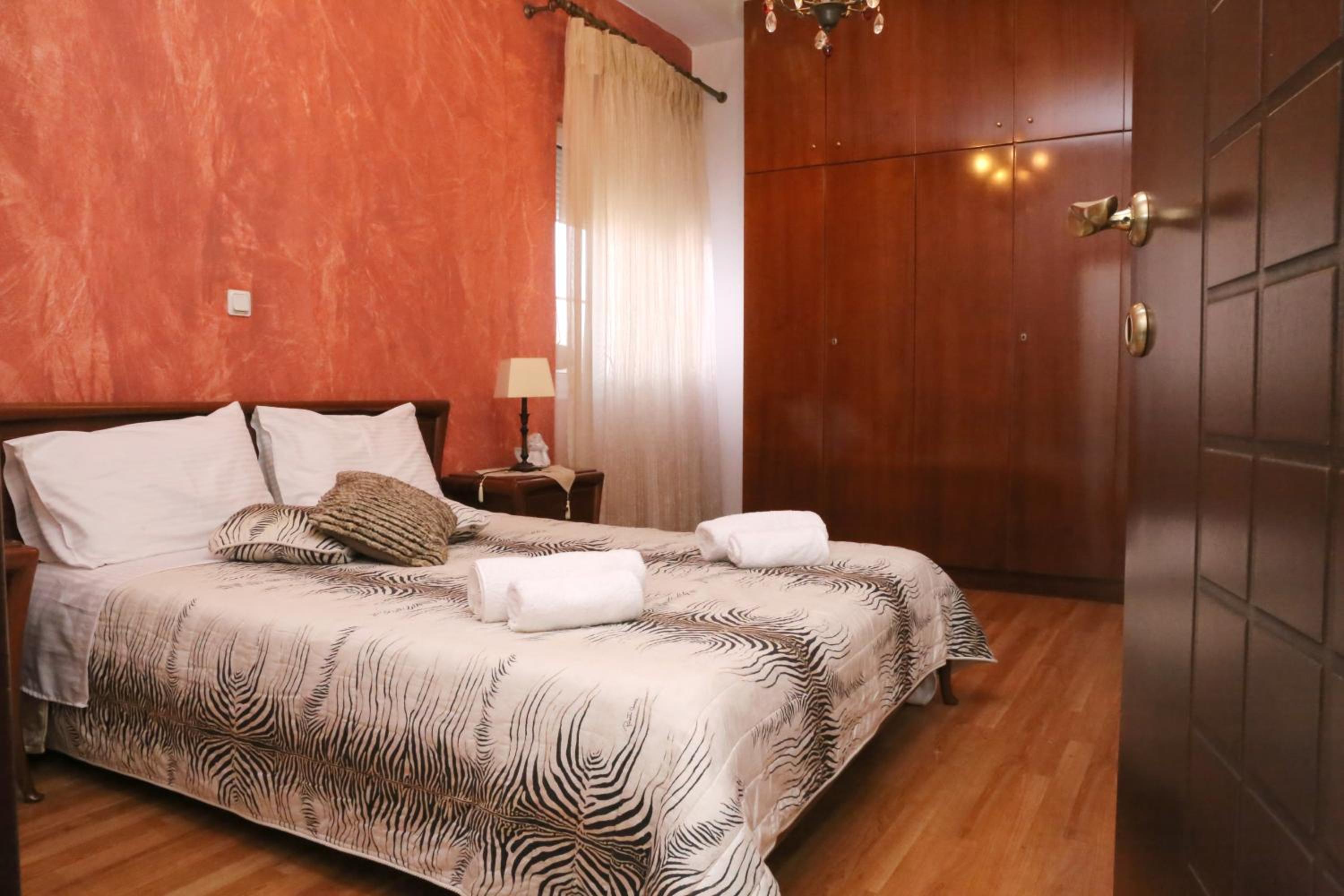 Three-Bedroom House photo 1