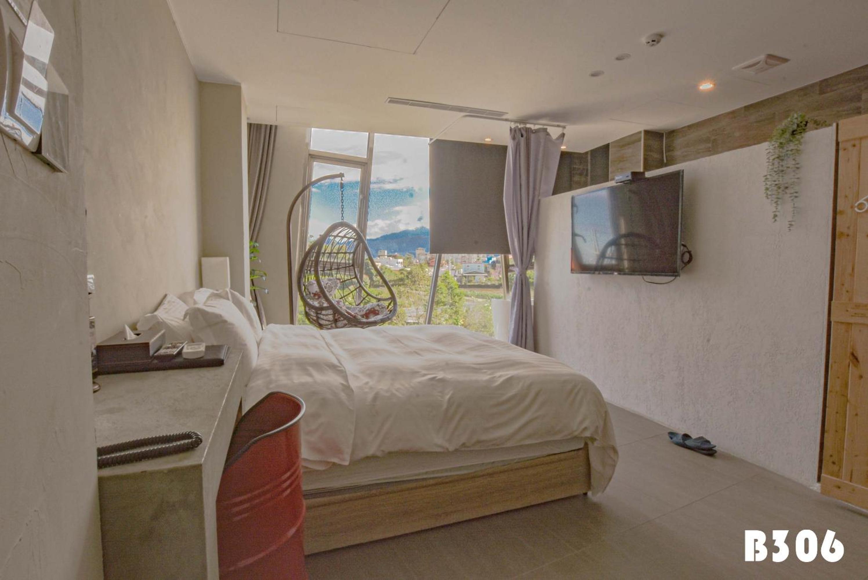 Standard Double Room - Photo 7